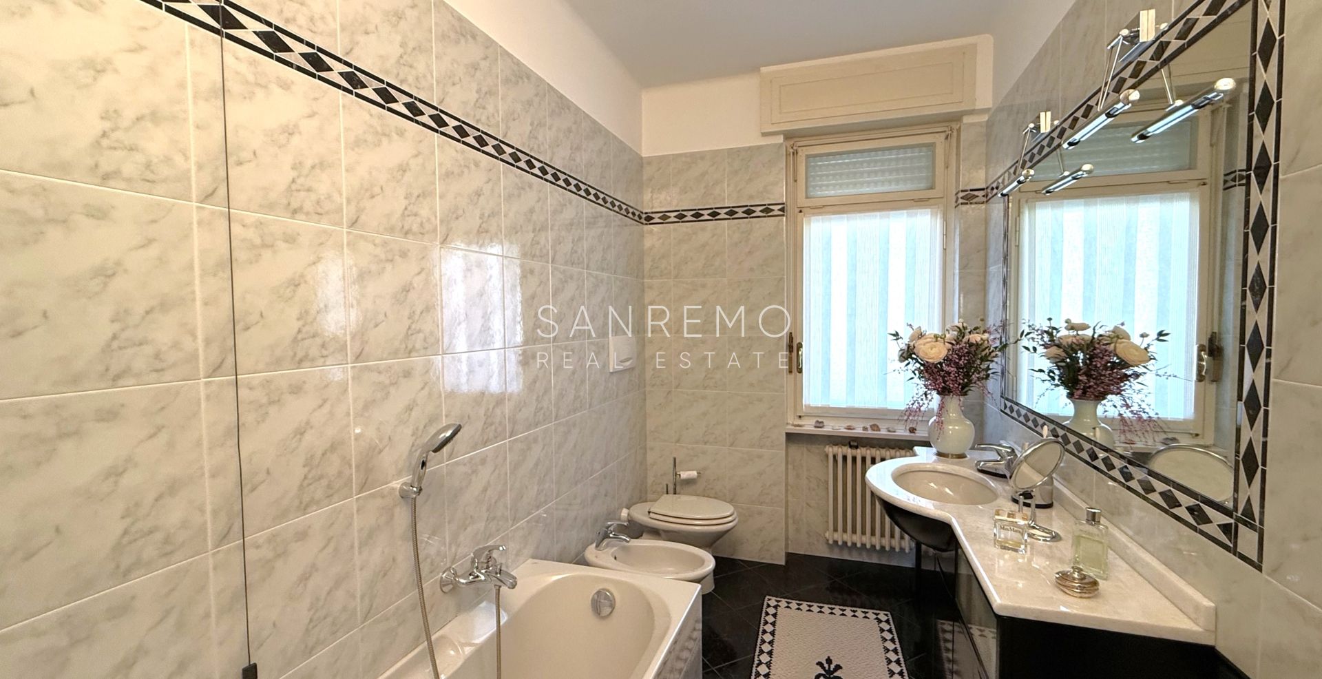 Grand appartement avec grandes terrasses proche des plages