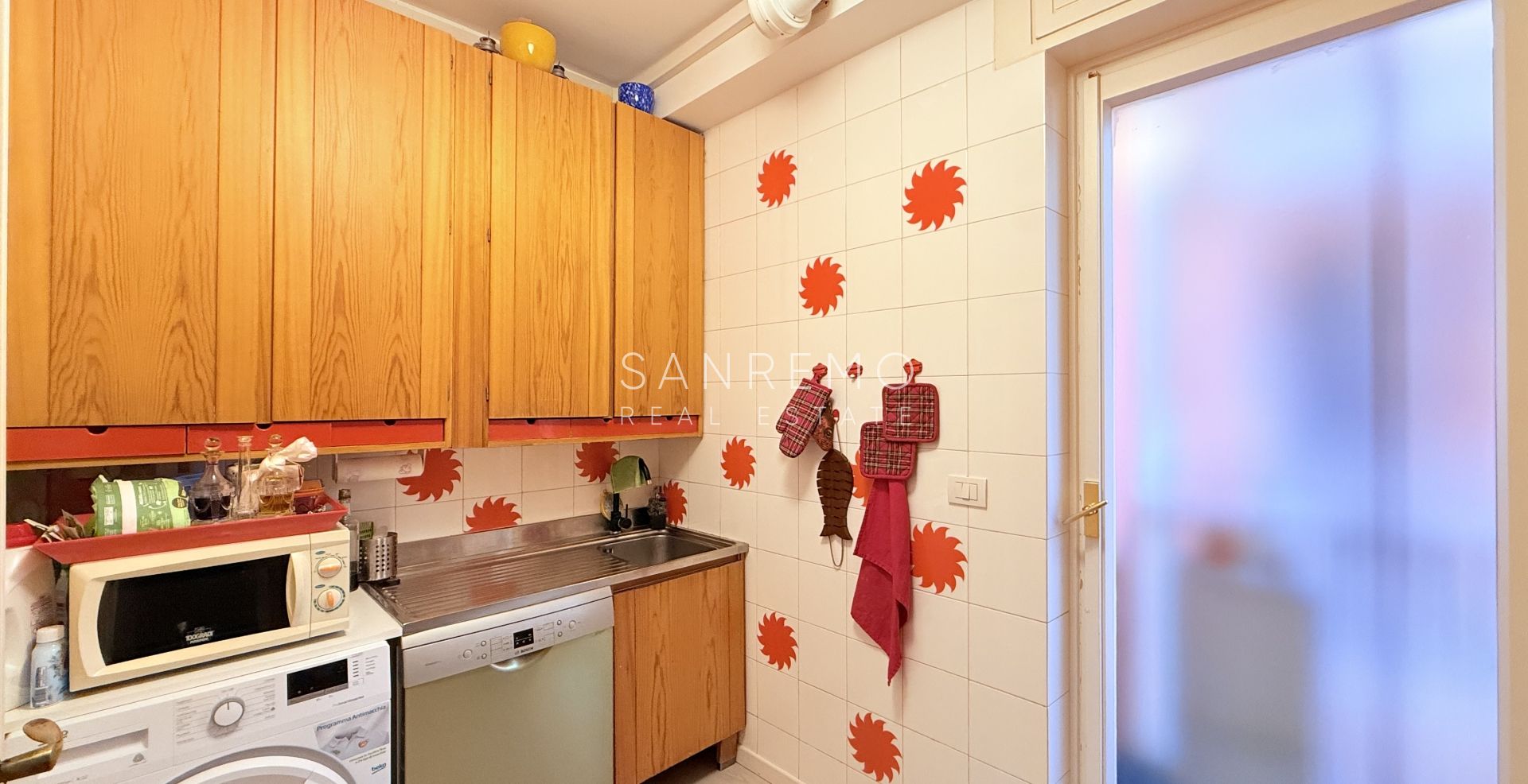 Appartement lumineux de 120 m2 offrant de grands espaces et une splendide vue mer