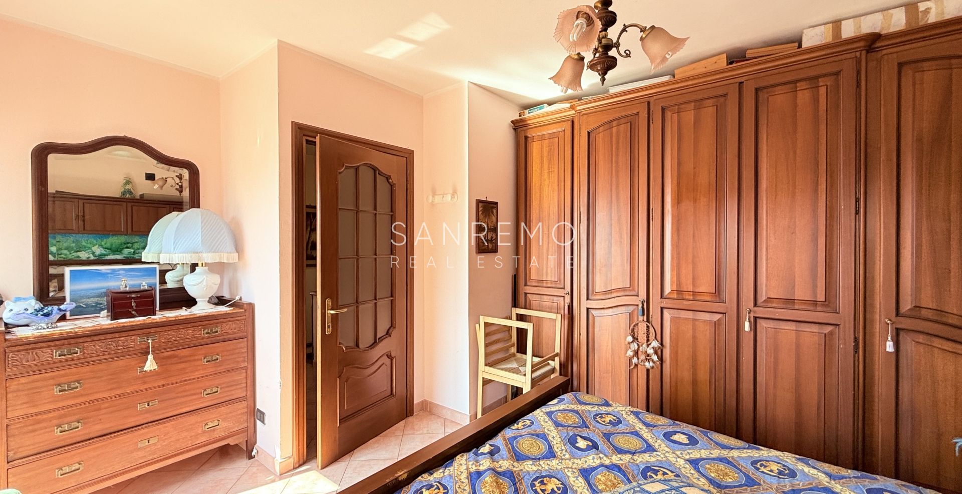 Spacieuse villa avec vue mer imprenable et terrain