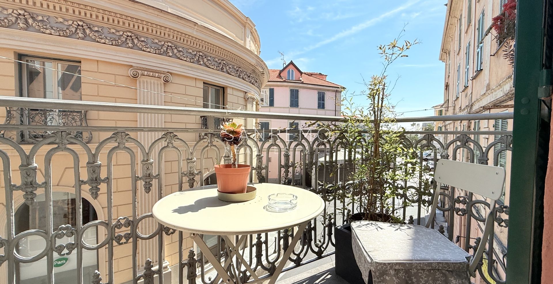 Appartement de prestige, petit mais raffiné comme un écrin dans le centre de Sanremo
