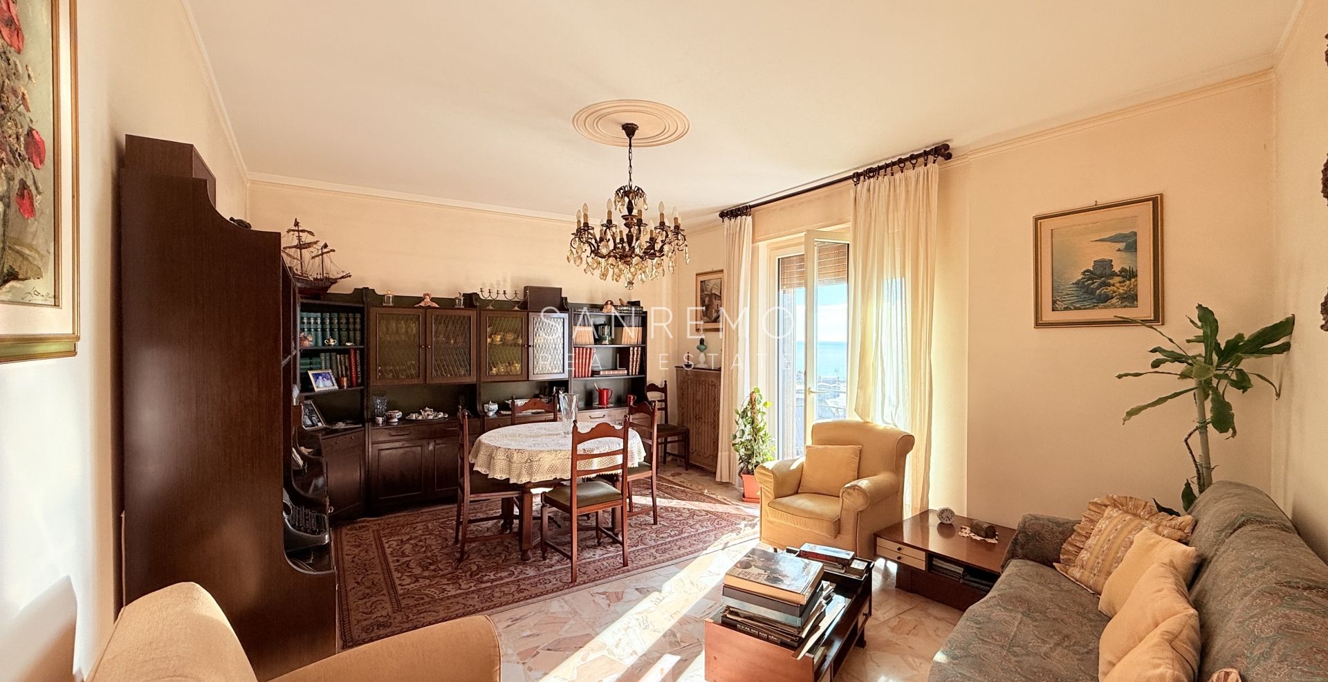 Penthouse avec terrasse et belle vue mer