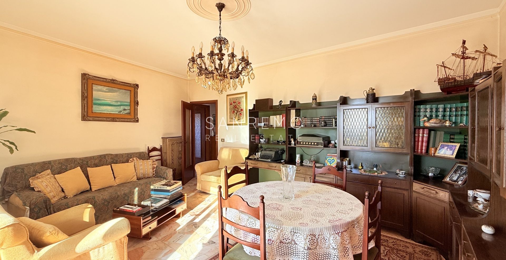Penthouse avec terrasse et belle vue mer