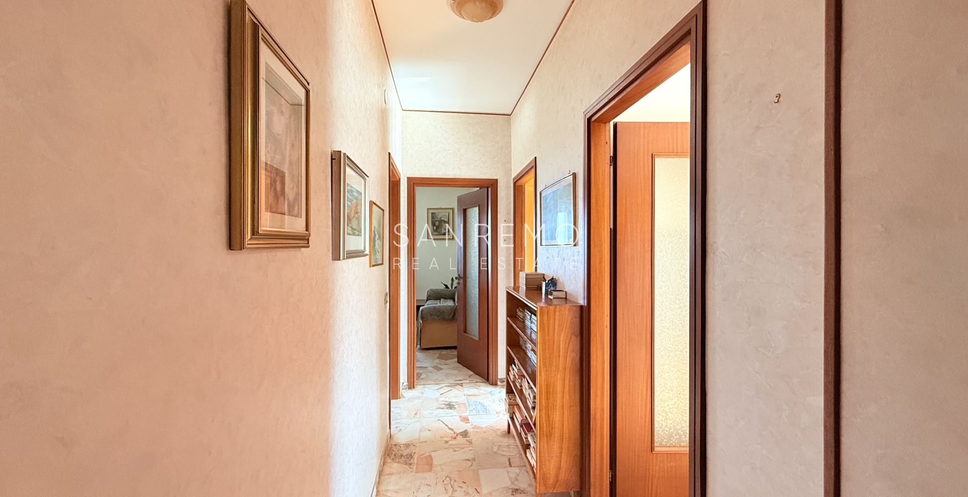 Penthouse avec terrasse et belle vue mer