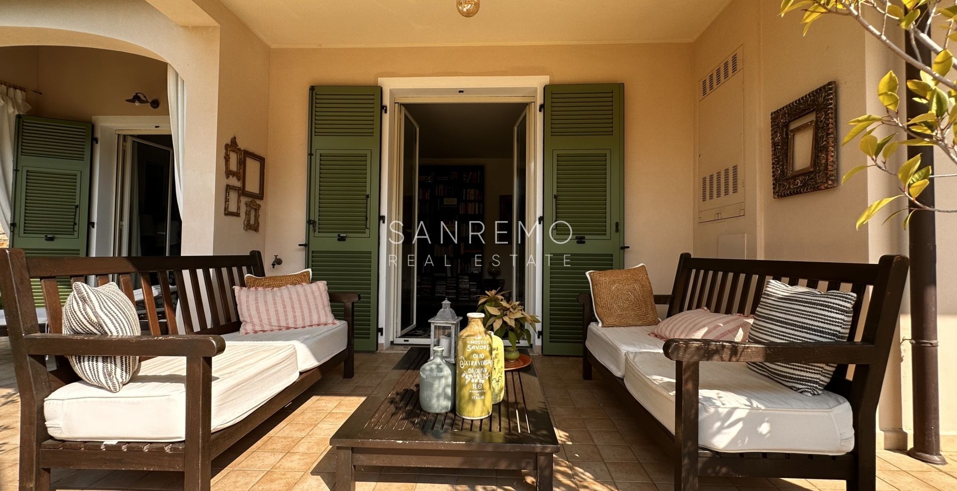 Villa avec vue mer sur la première colline de Bordighera – Élégance, confort et panorama exceptionnel
