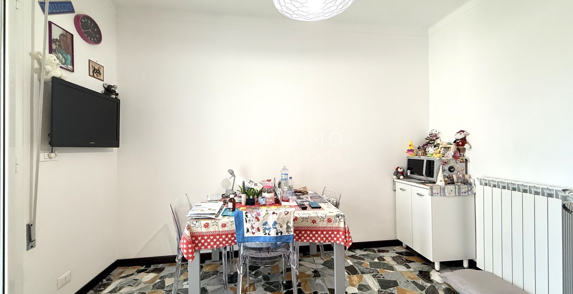 Appartement rénové avec deux balcons à quelques pas de la gare ferroviaire