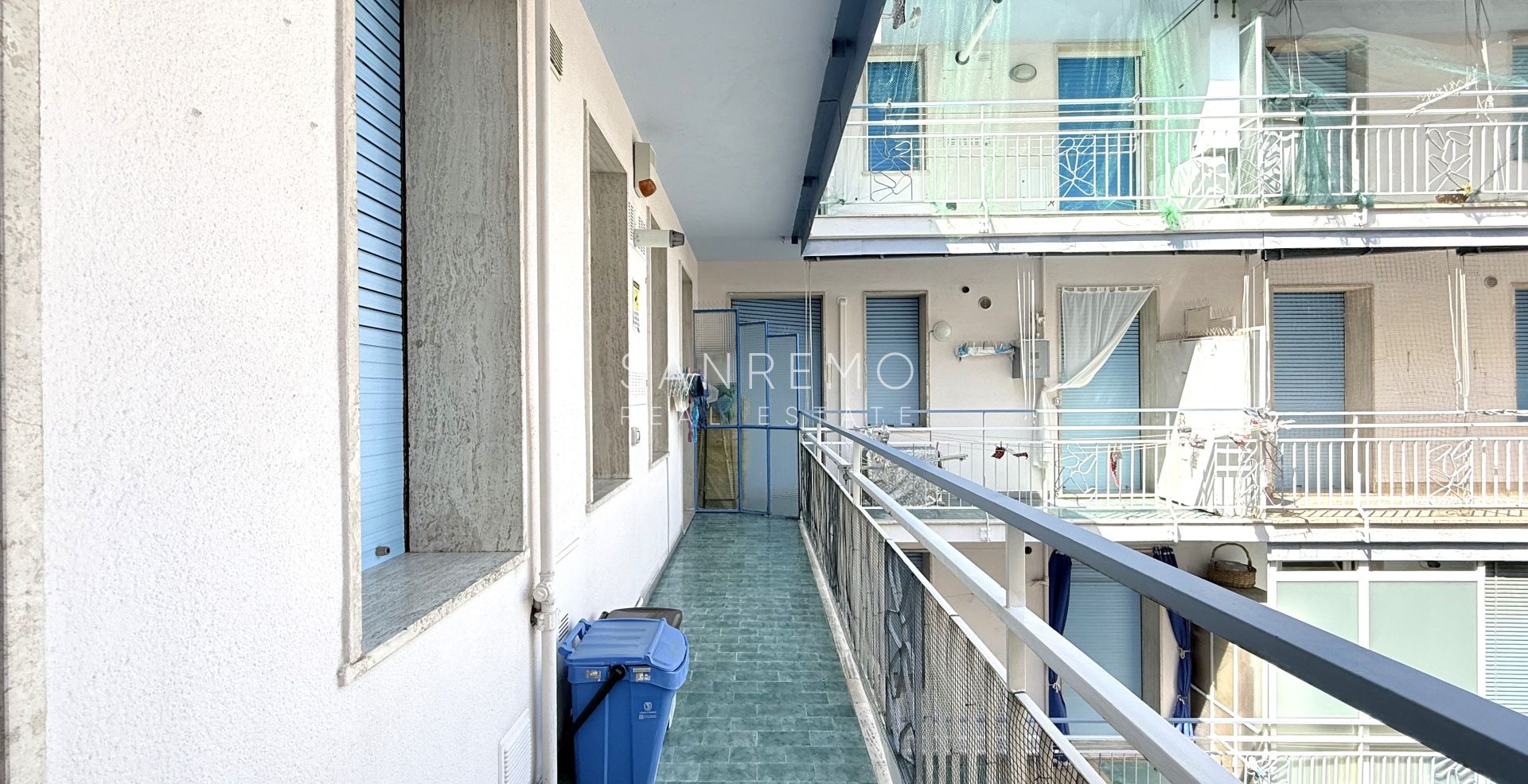 Appartement rénové avec deux balcons à quelques pas de la gare ferroviaire