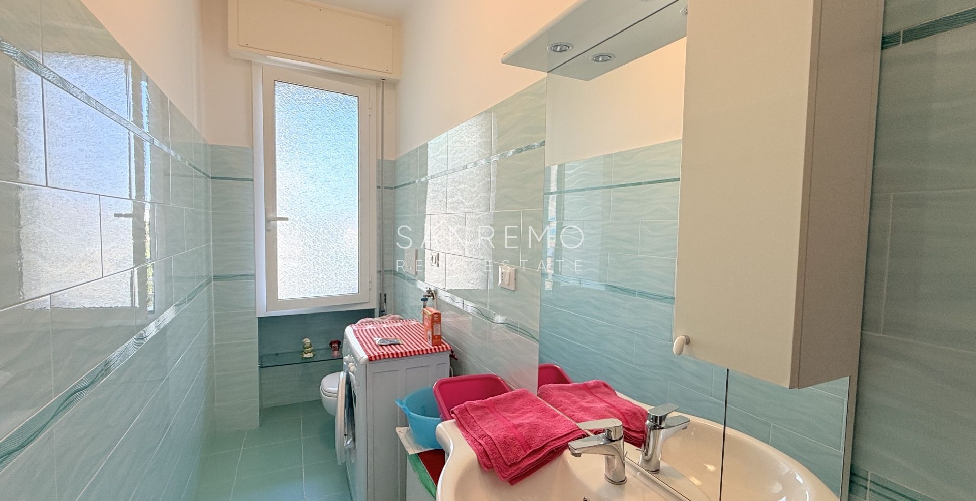 Appartement rénové avec deux balcons à quelques pas de la gare ferroviaire
