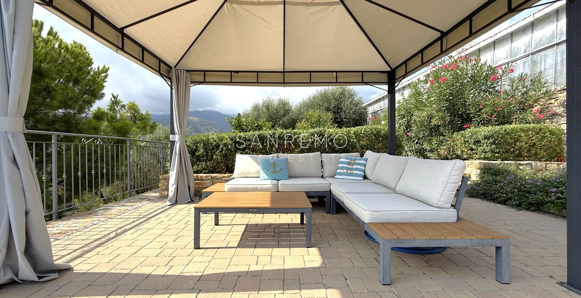 Villa prestigieuse avec piscine et vue mer à couper le souffle