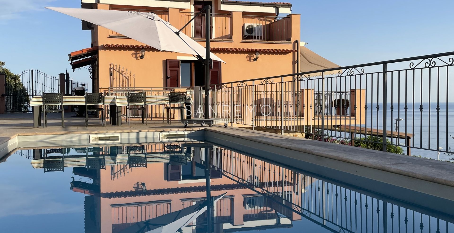 Villa prestigieuse avec piscine et vue mer à couper le souffle