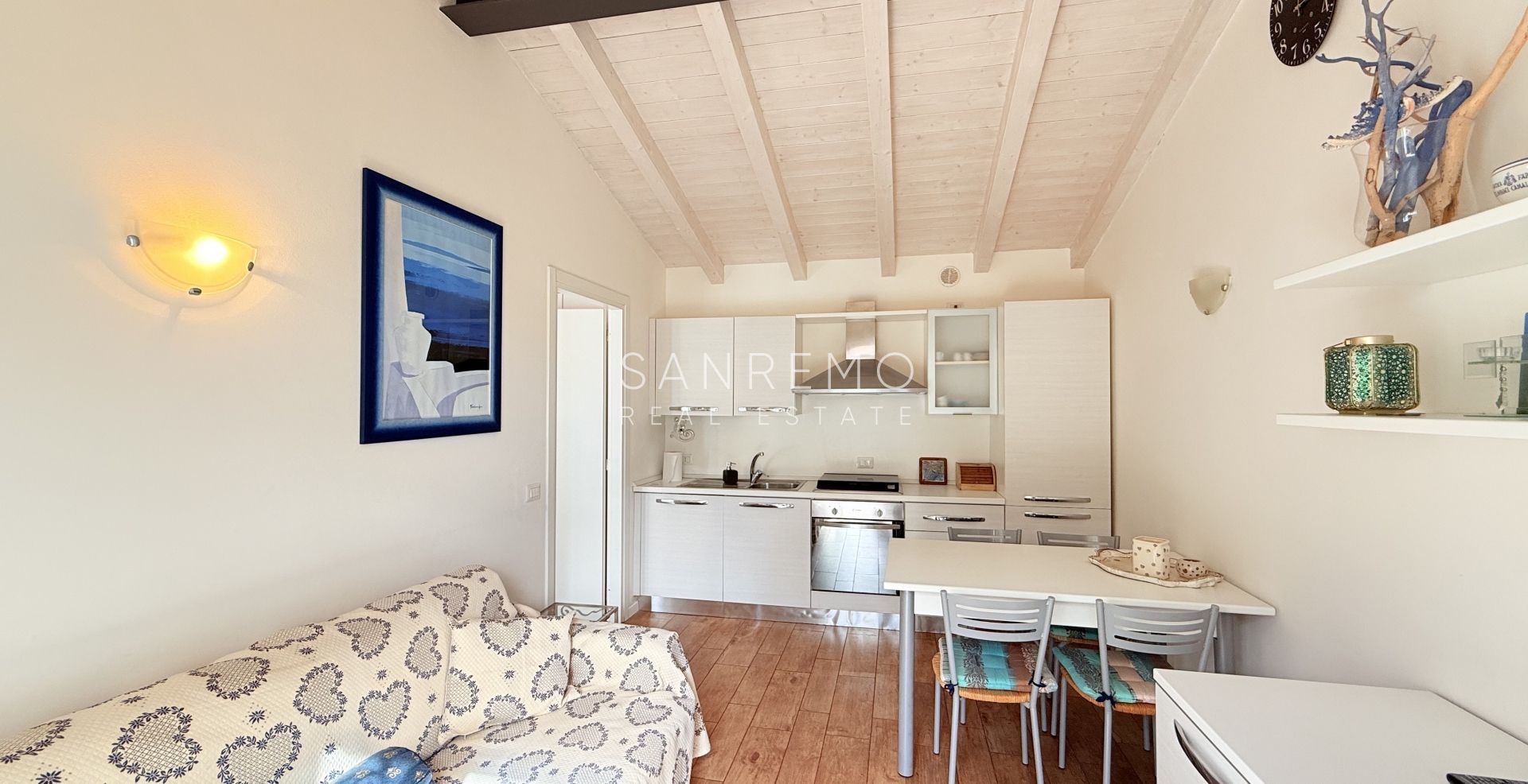Petite maison avec jardin et piscine privée