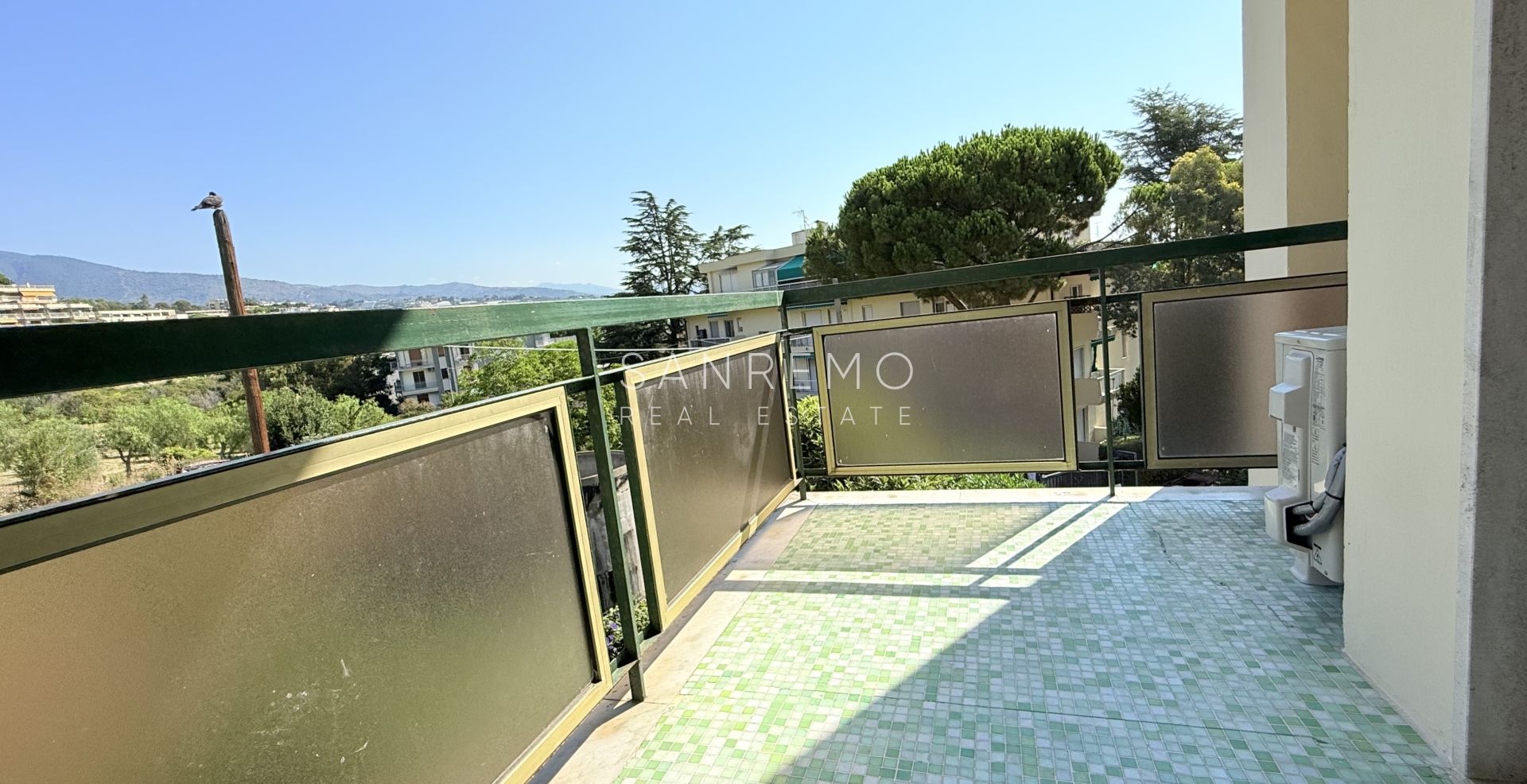 Charmant deux-pièces dans une résidence avec concierge, à quelques pas de la mer