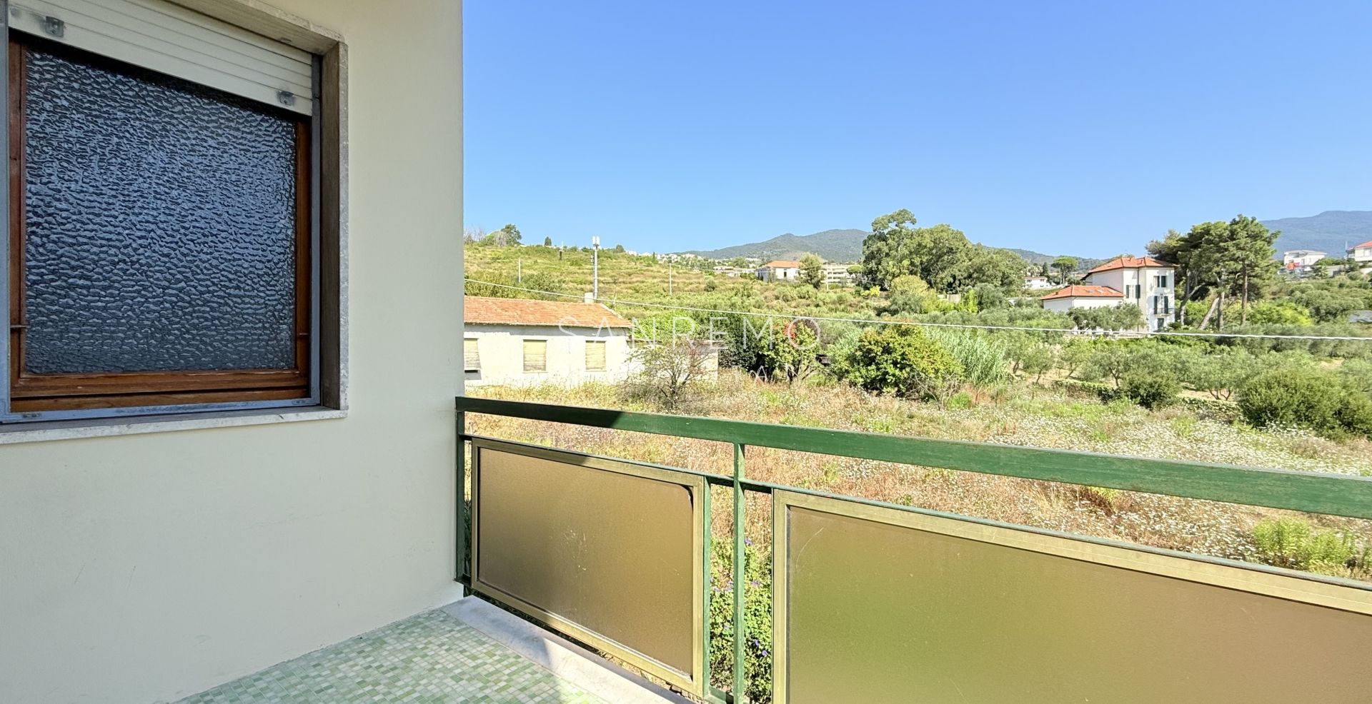 Charmant deux-pièces dans une résidence avec concierge, à quelques pas de la mer