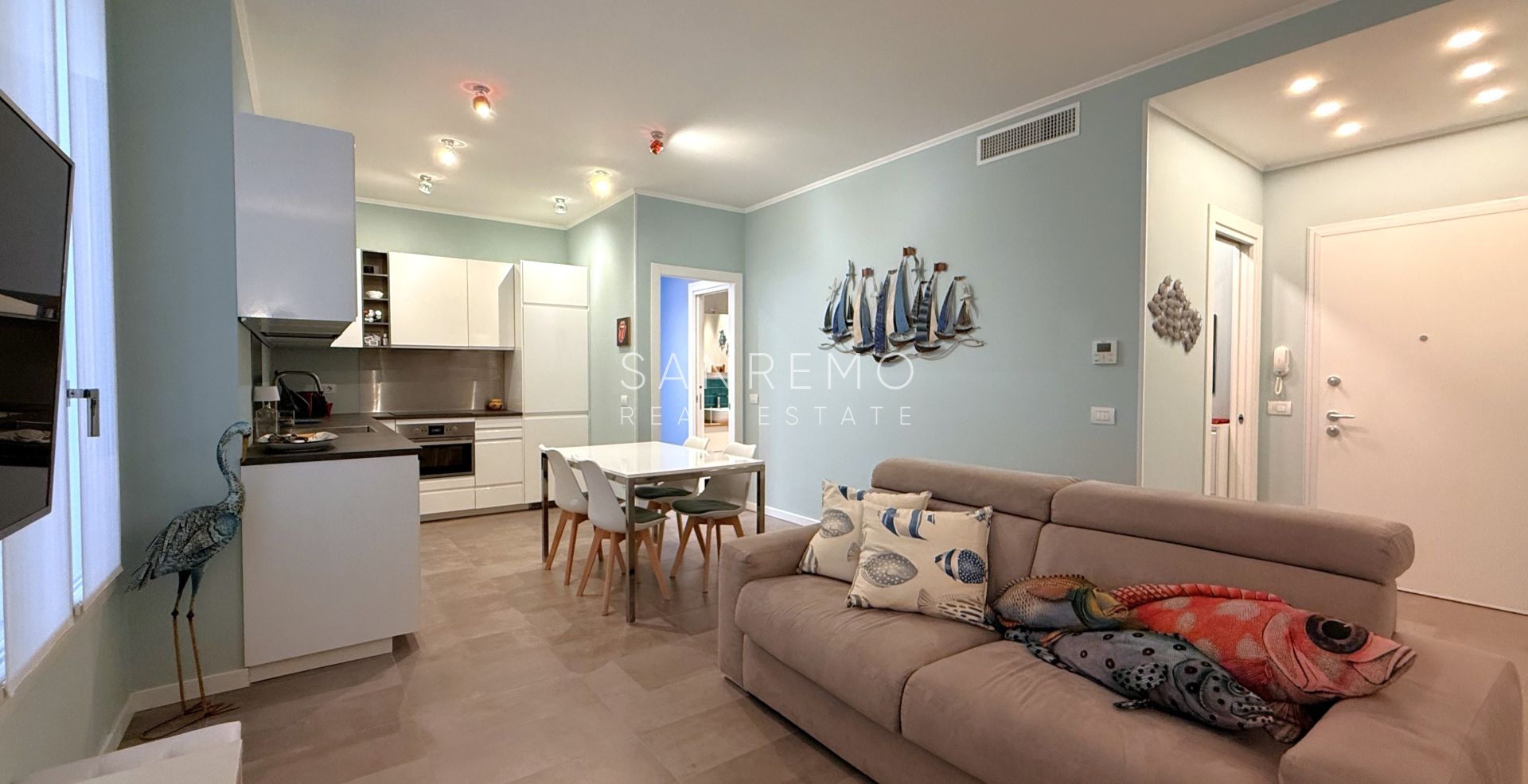 Appartement en parfait état avec terrasse dans la prestigieuse Via Matteotti