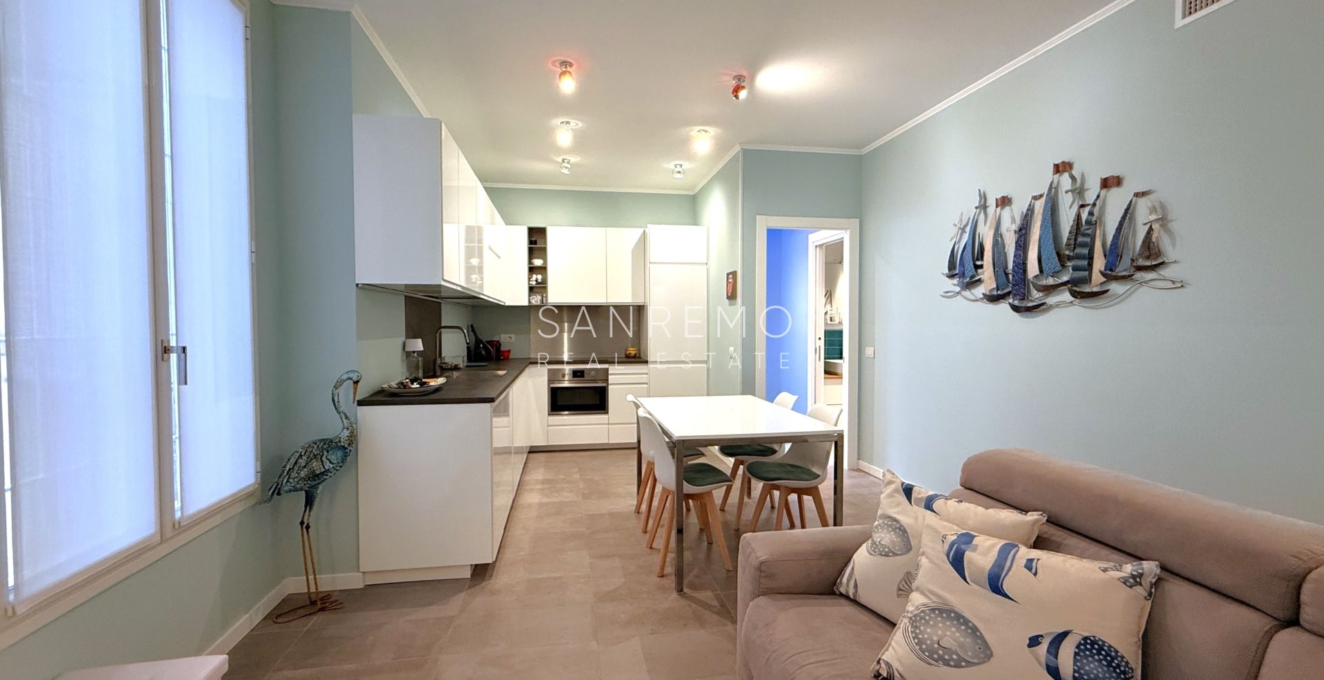 Appartement en parfait état avec terrasse dans la prestigieuse Via Matteotti
