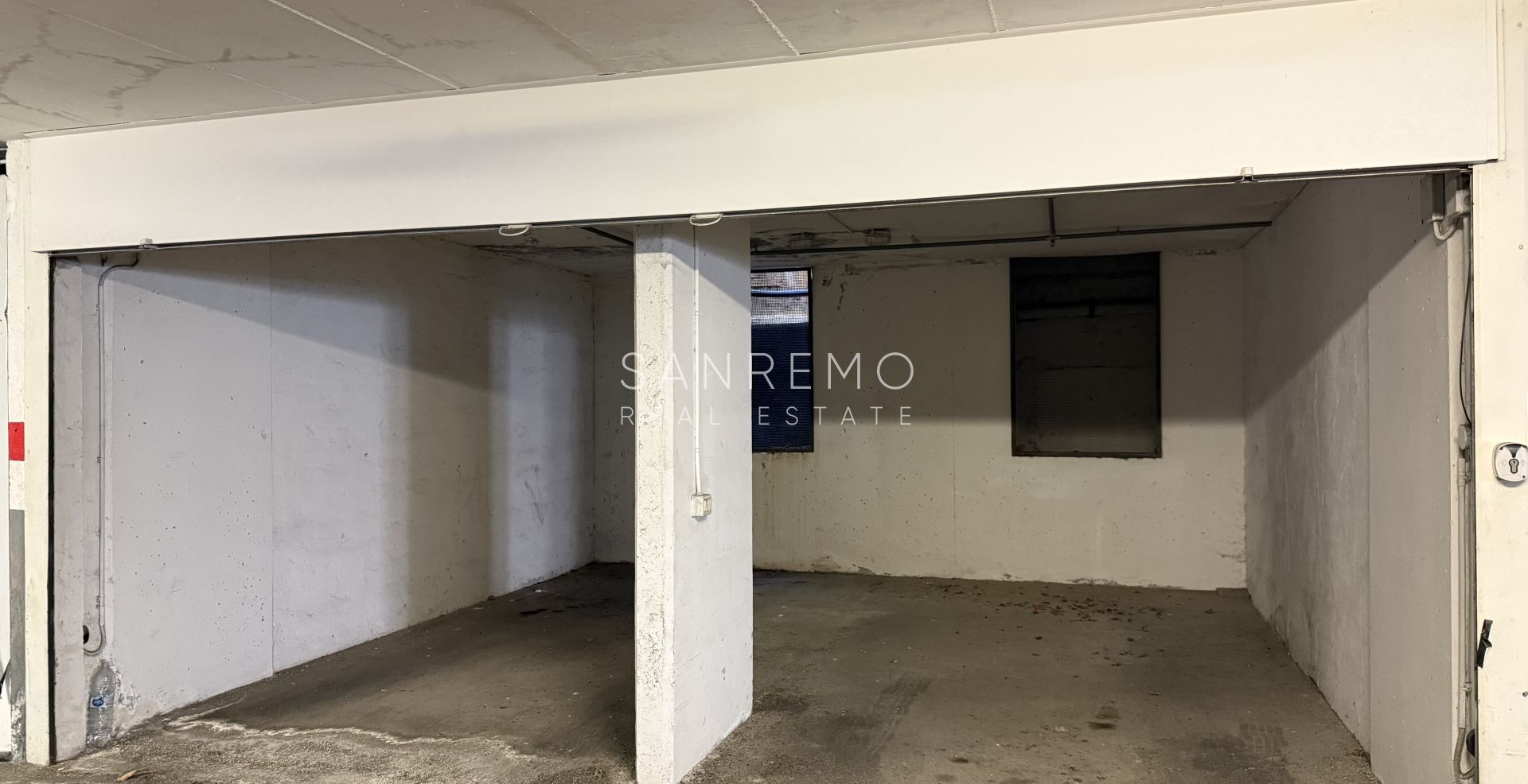 Appartement de trois pièces en bord de mer dans un élégant complexe avec piscine