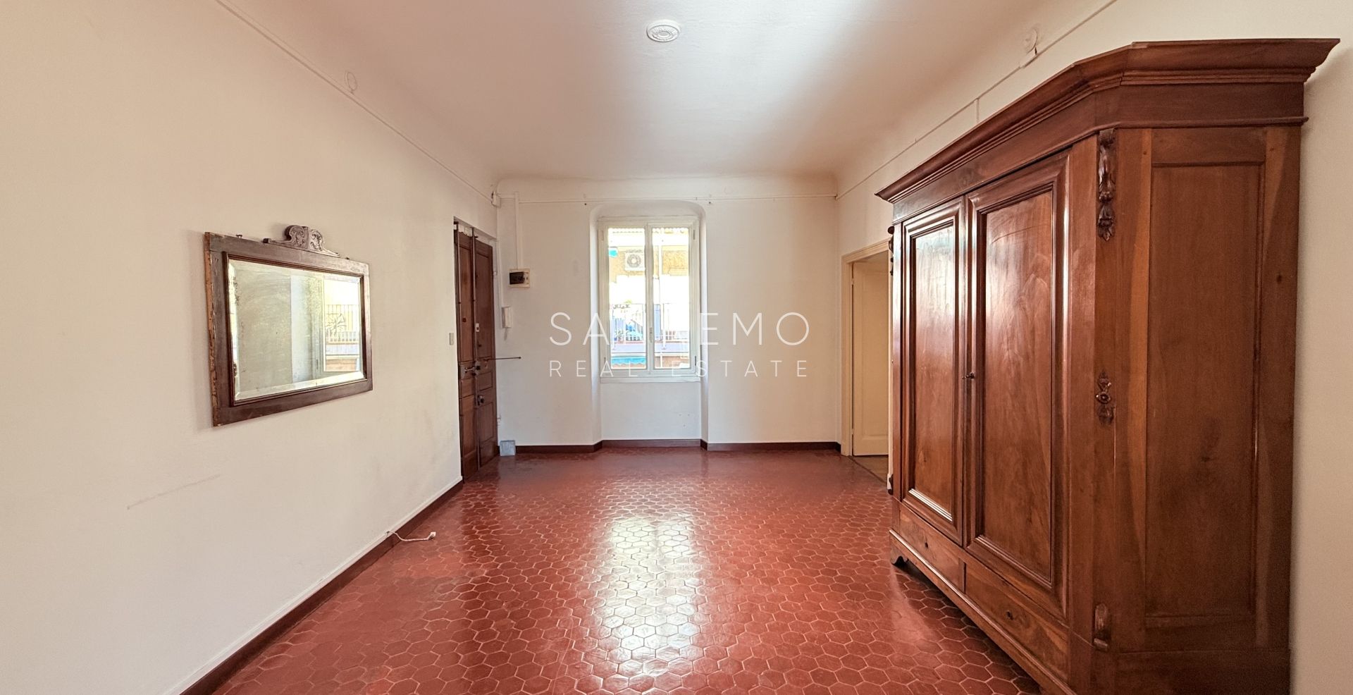 Appartement de 240 m² dans un élégant immeuble d’époque