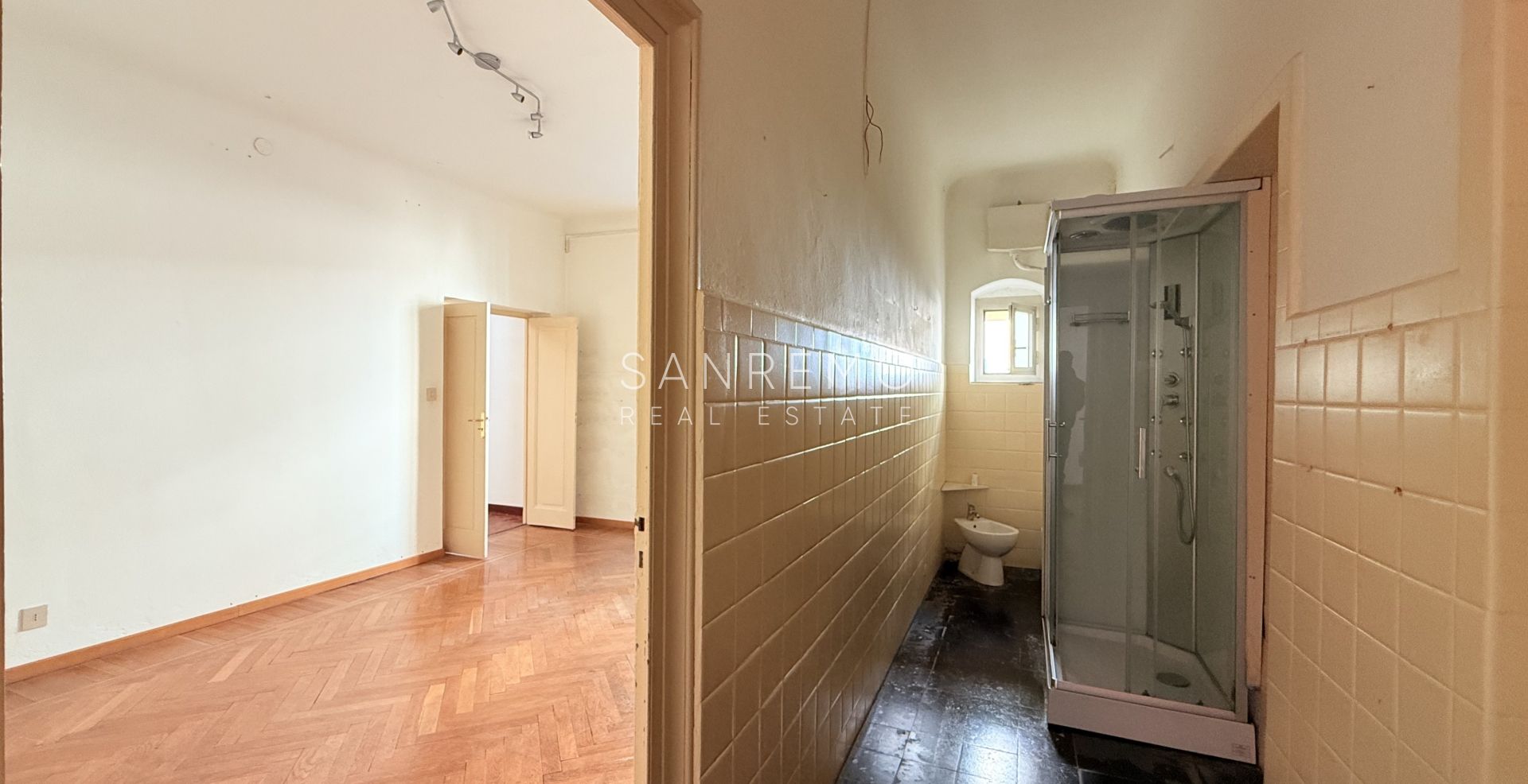 Appartement de 240 m² dans un élégant immeuble d’époque