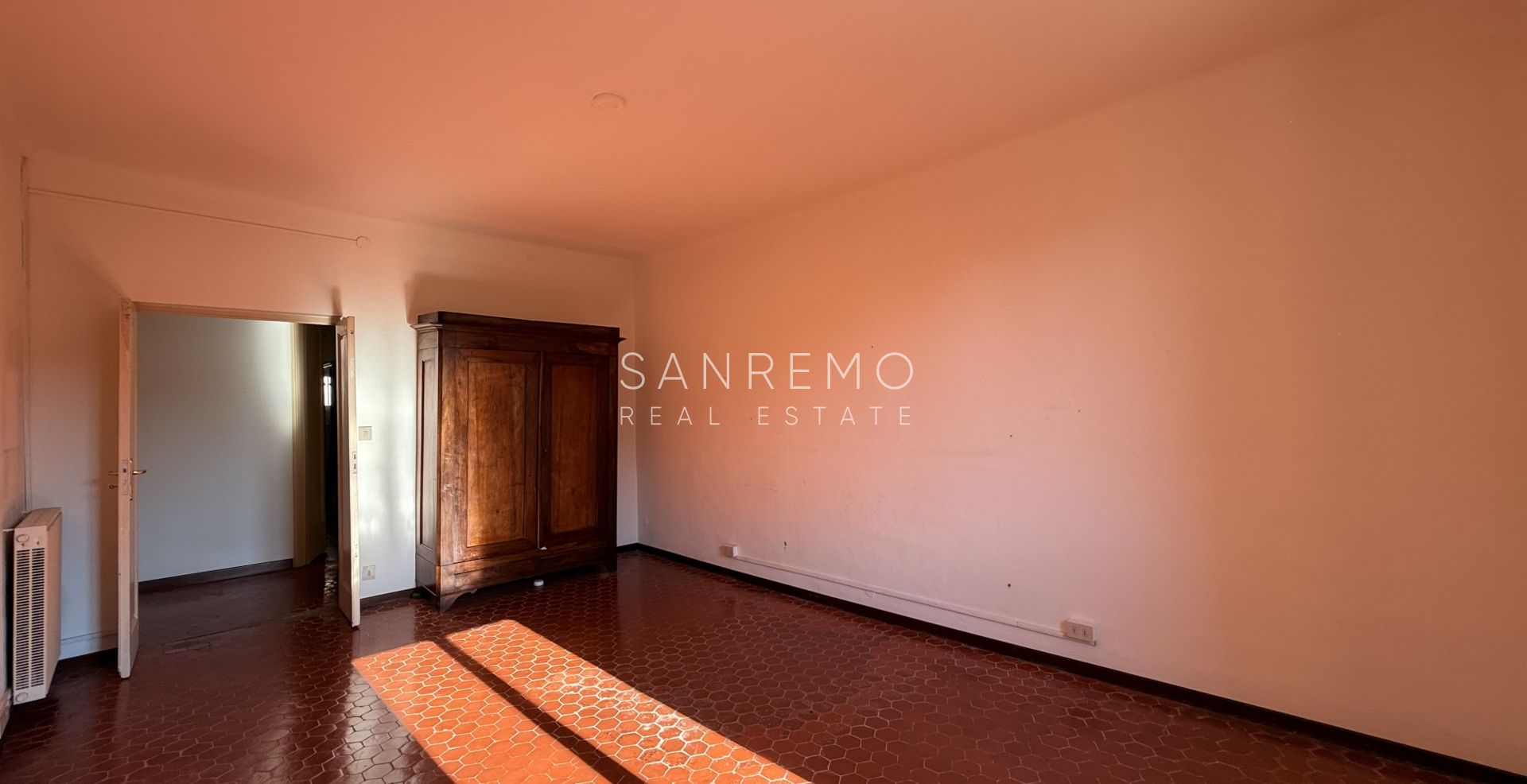 Appartement de 240 m² dans un élégant immeuble d’époque