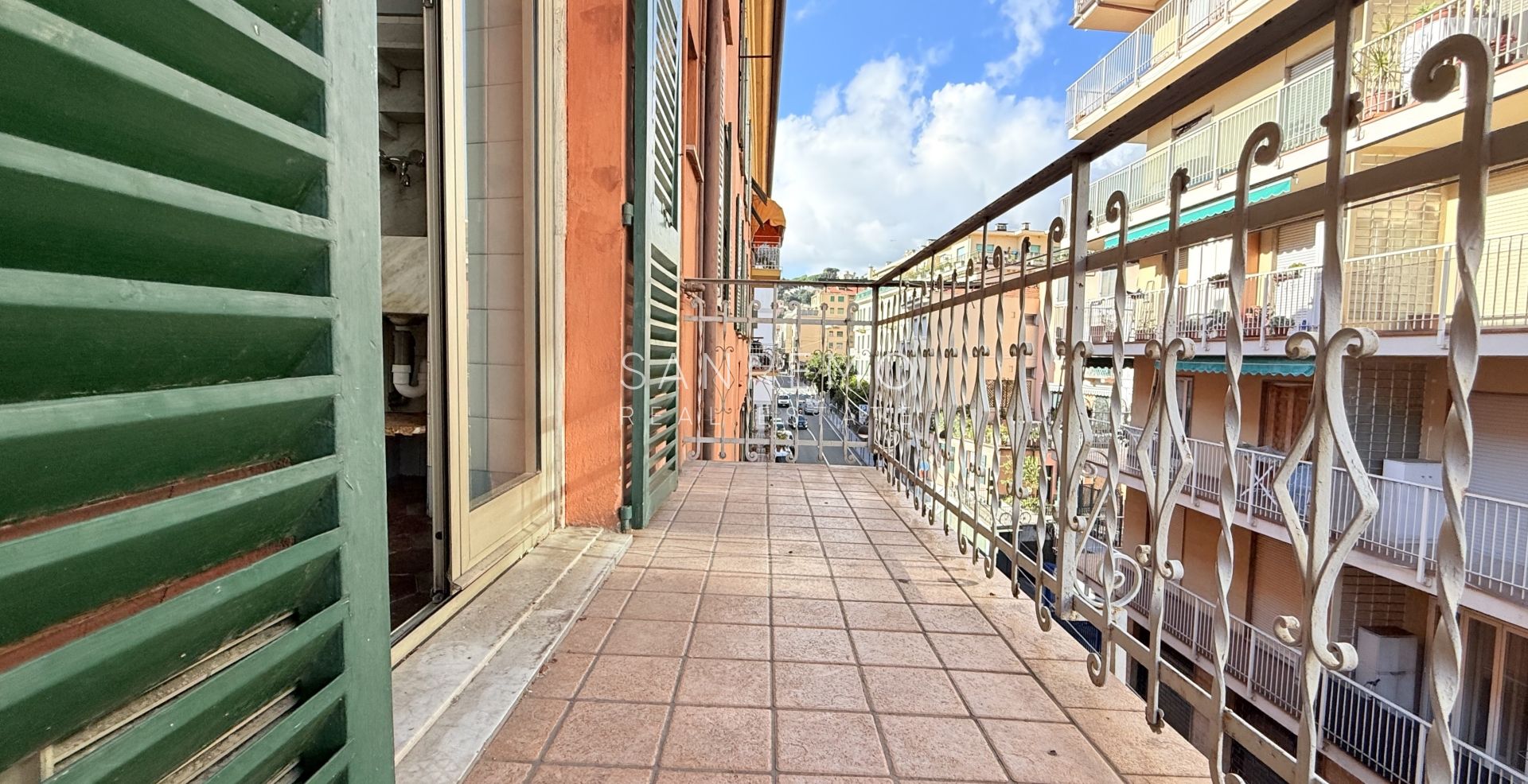 Appartement de 240 m² dans un élégant immeuble d’époque