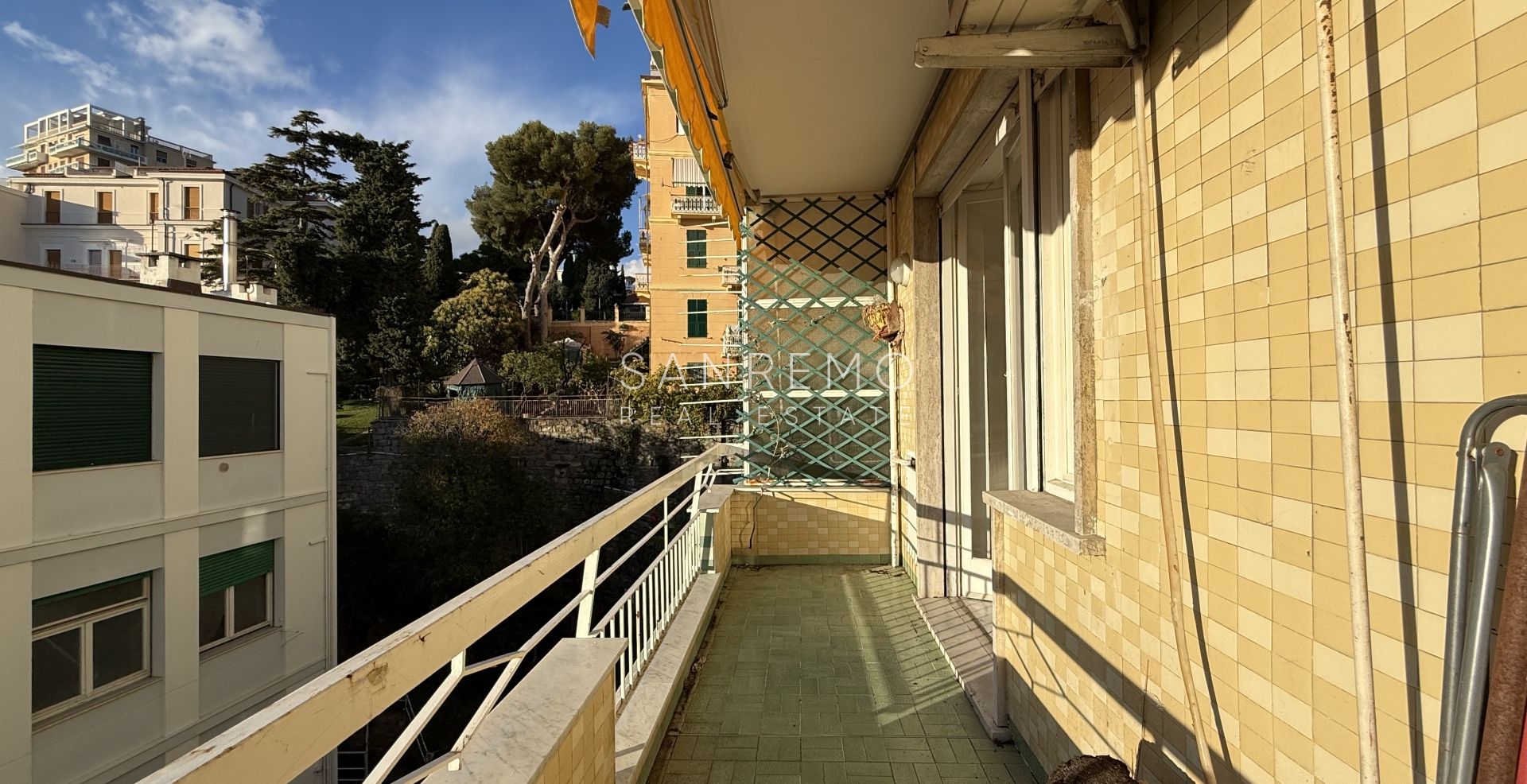 Lumineux deux-pièces avec terrasse dans une résidence de standing