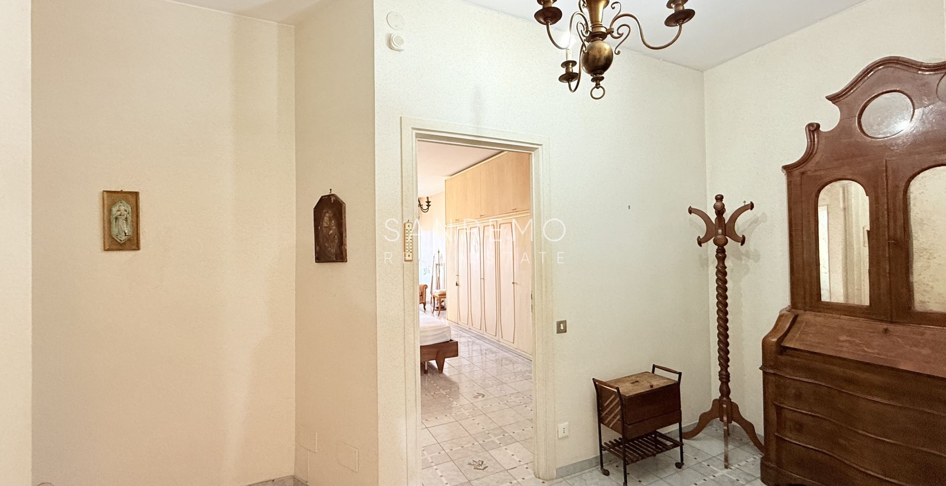 Appartement de 130 m² avec terrasse, situé sur un terrain plat et à quelques pas des plages et de la piste cyclable.