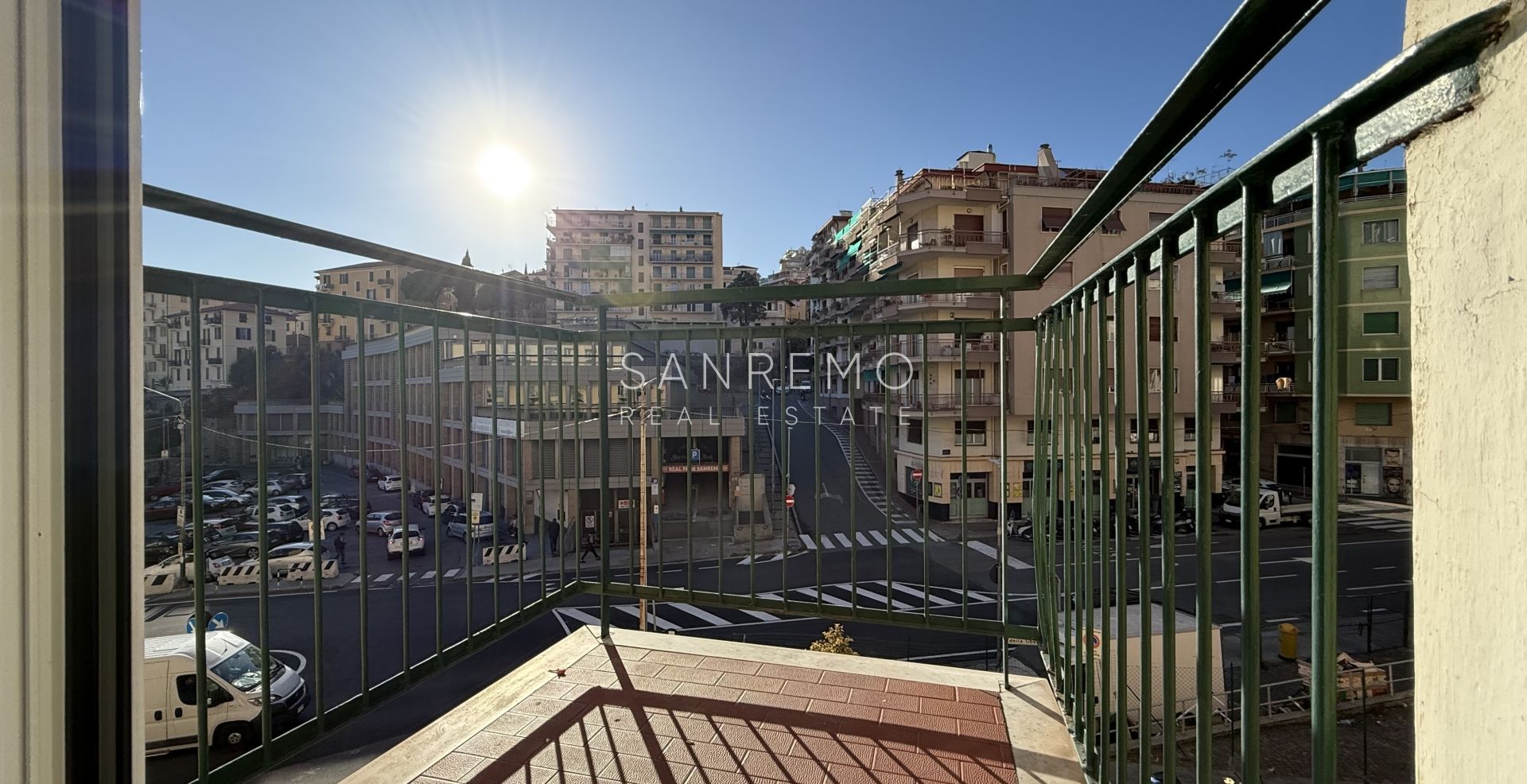 Appartement lumineux et ensoleillé avec double exposition et deux petites terrasses