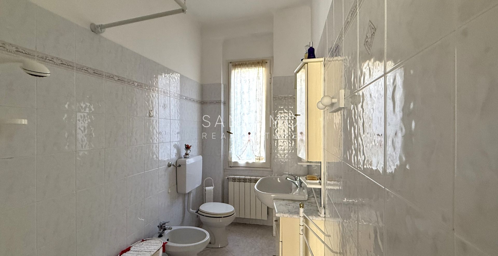 Appartement lumineux et ensoleillé avec double exposition et deux petites terrasses