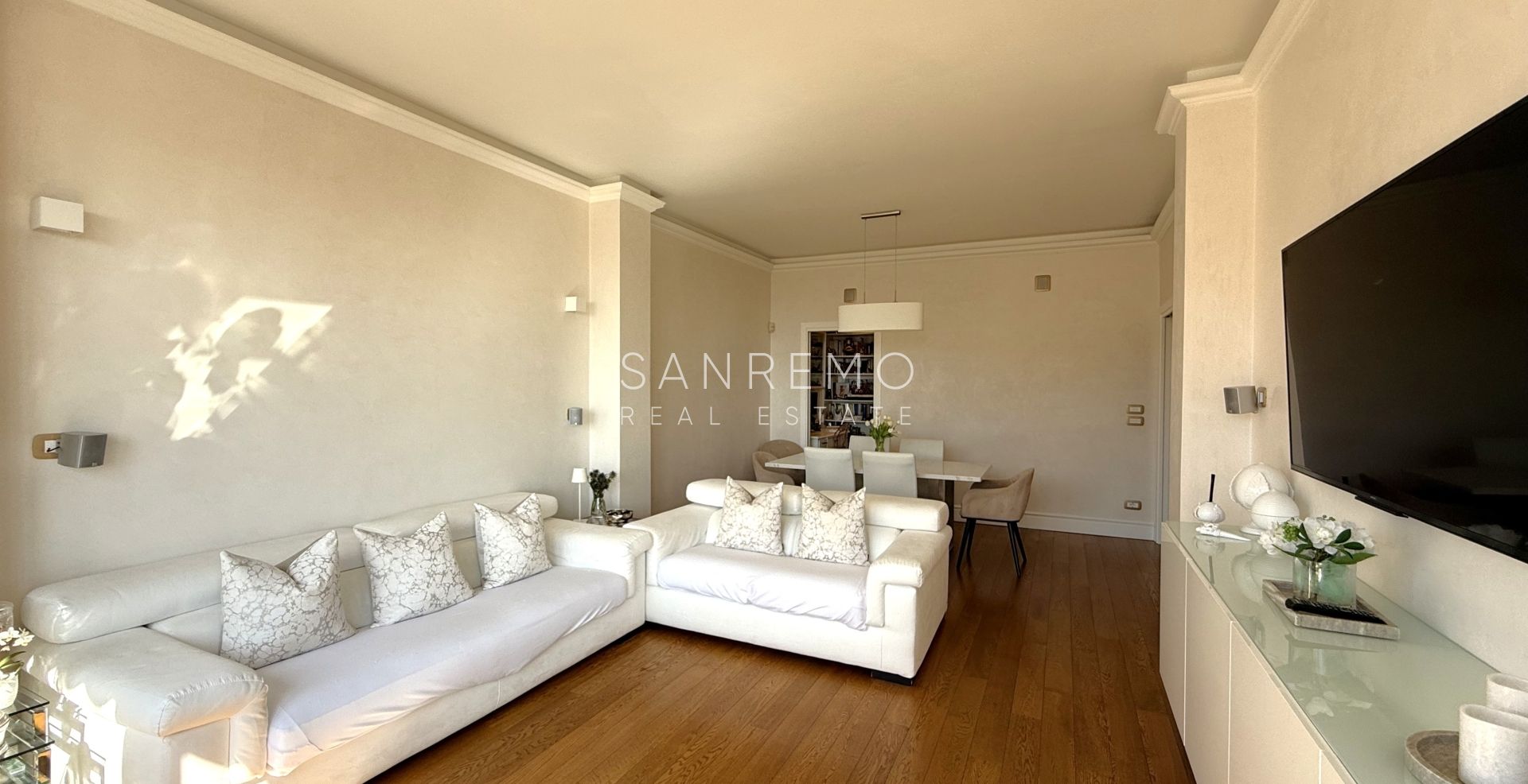 Appartement entièrement rénové avec un agréable espace extérieur