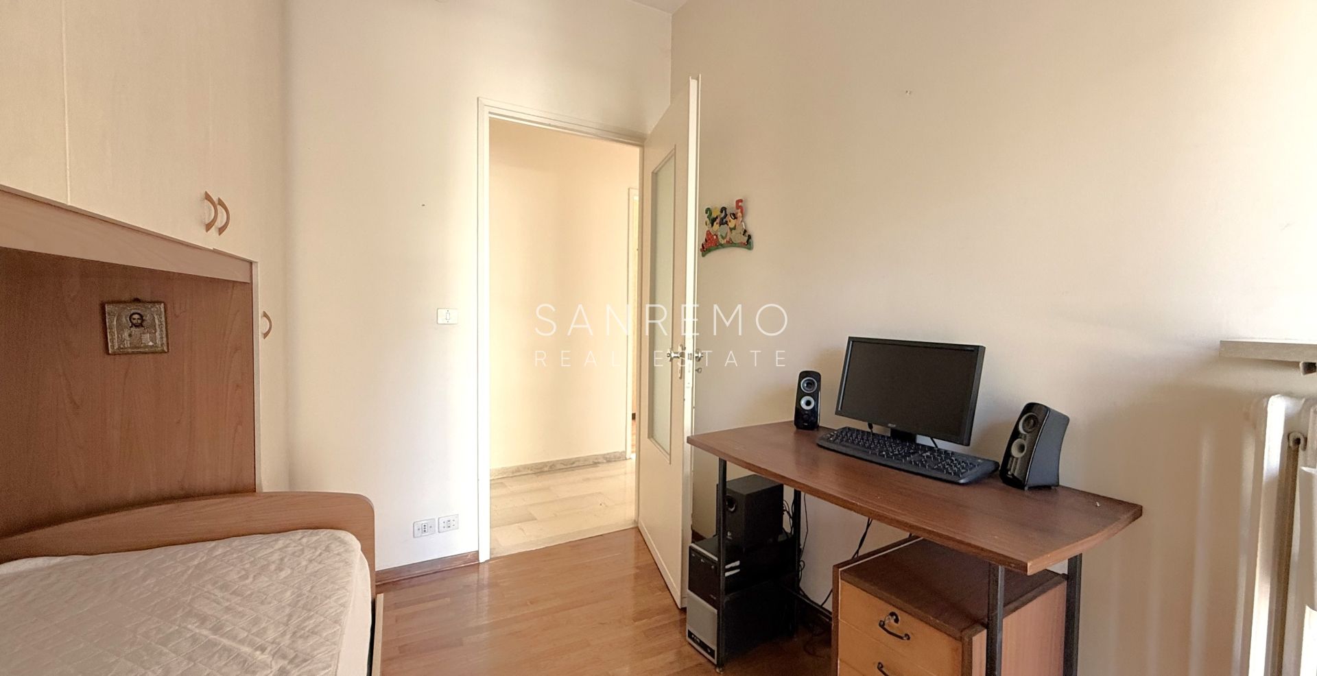 Appartement très lumineux avec vue sur la mer, à quelques pas de la Villa Ormond