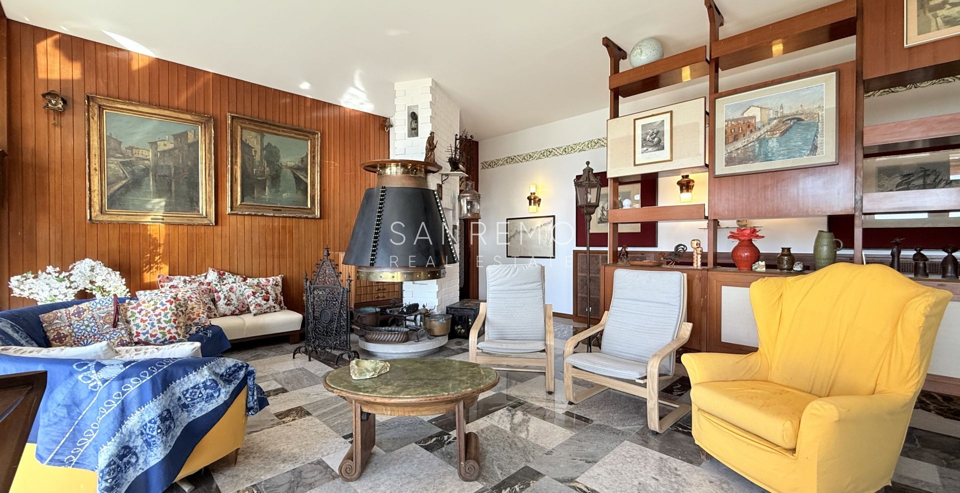 Splendide villa entourée d’un jardin privé et sublimée par une magnifique vue sur la mer