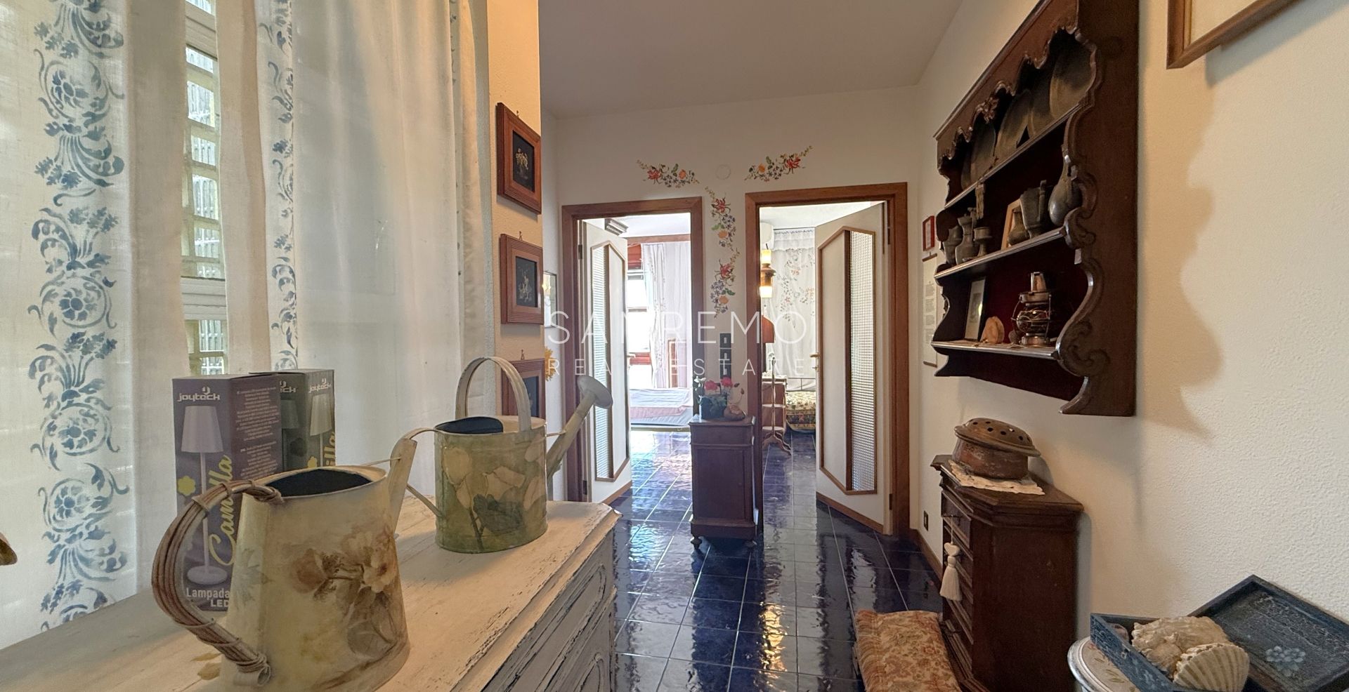 Splendide villa entourée d’un jardin privé et sublimée par une magnifique vue sur la mer