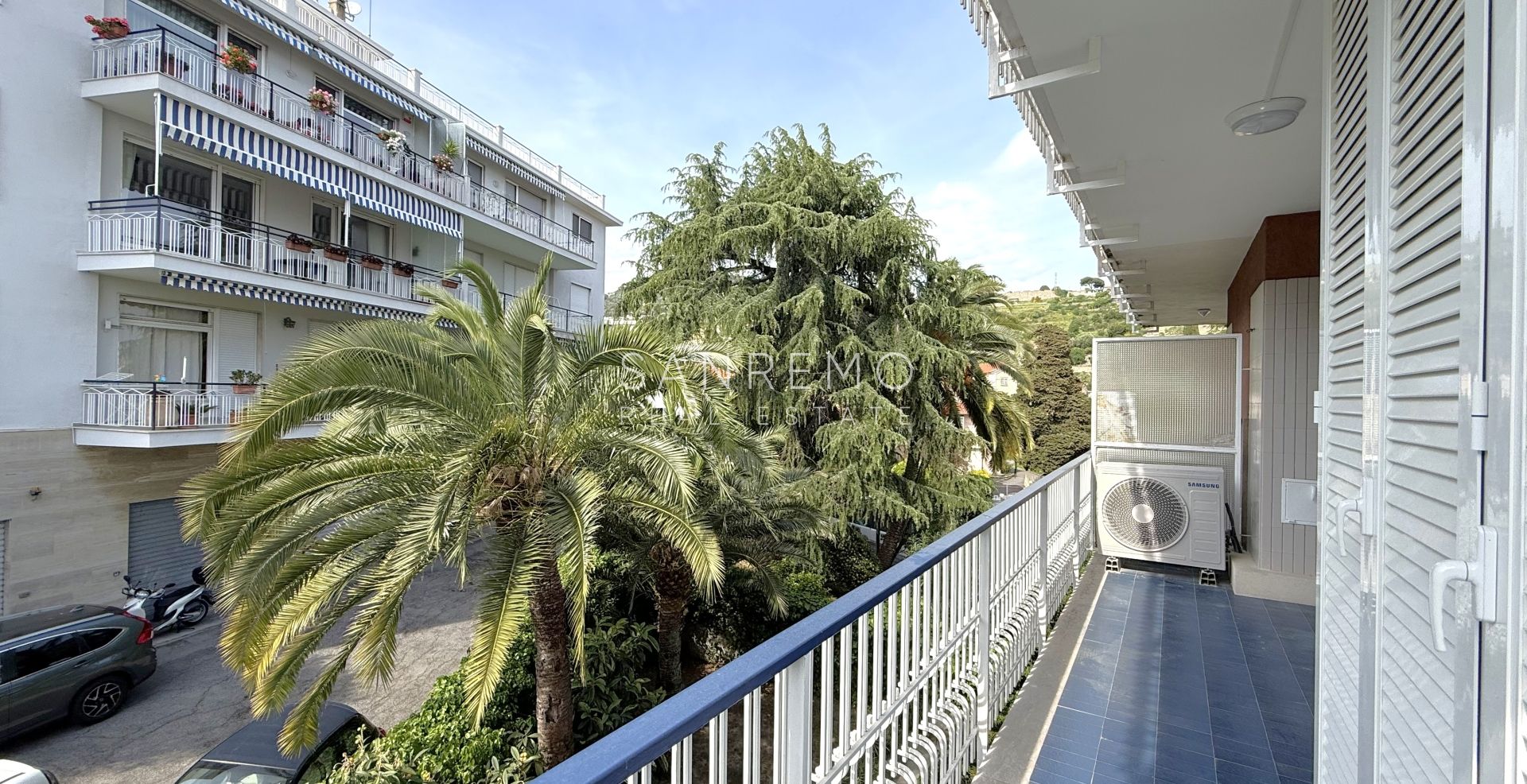 Appartement bénéficiant d’une excellente exposition, avec terrasse et agréable vue sur la mer