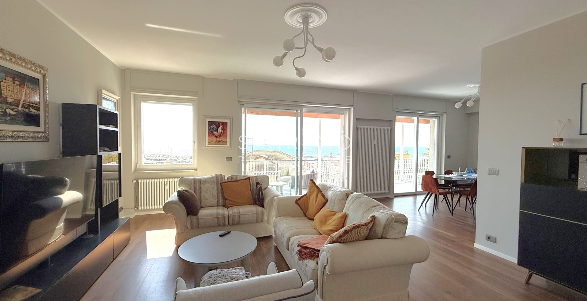 Appartement bénéficiant d’une excellente exposition, avec terrasse et agréable vue sur la mer