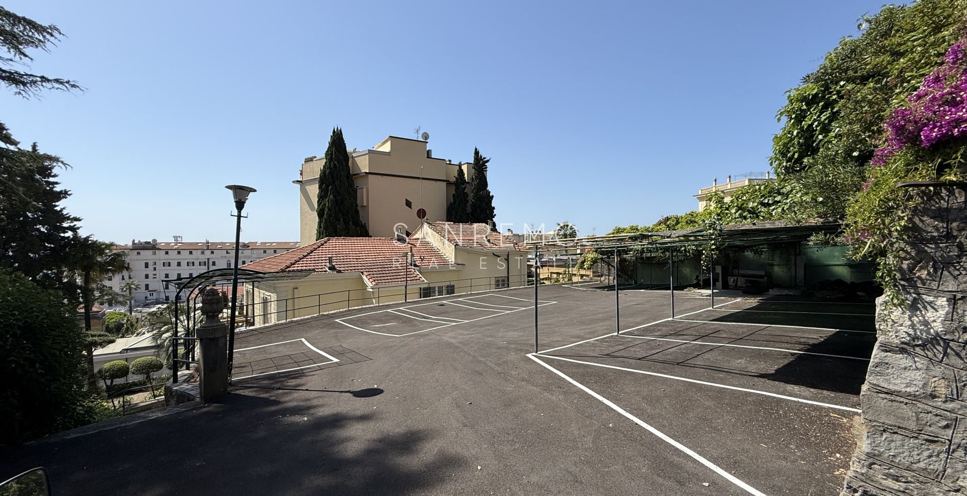 Prestigieux appartement dans une villa avec une splendide vue sur la mer