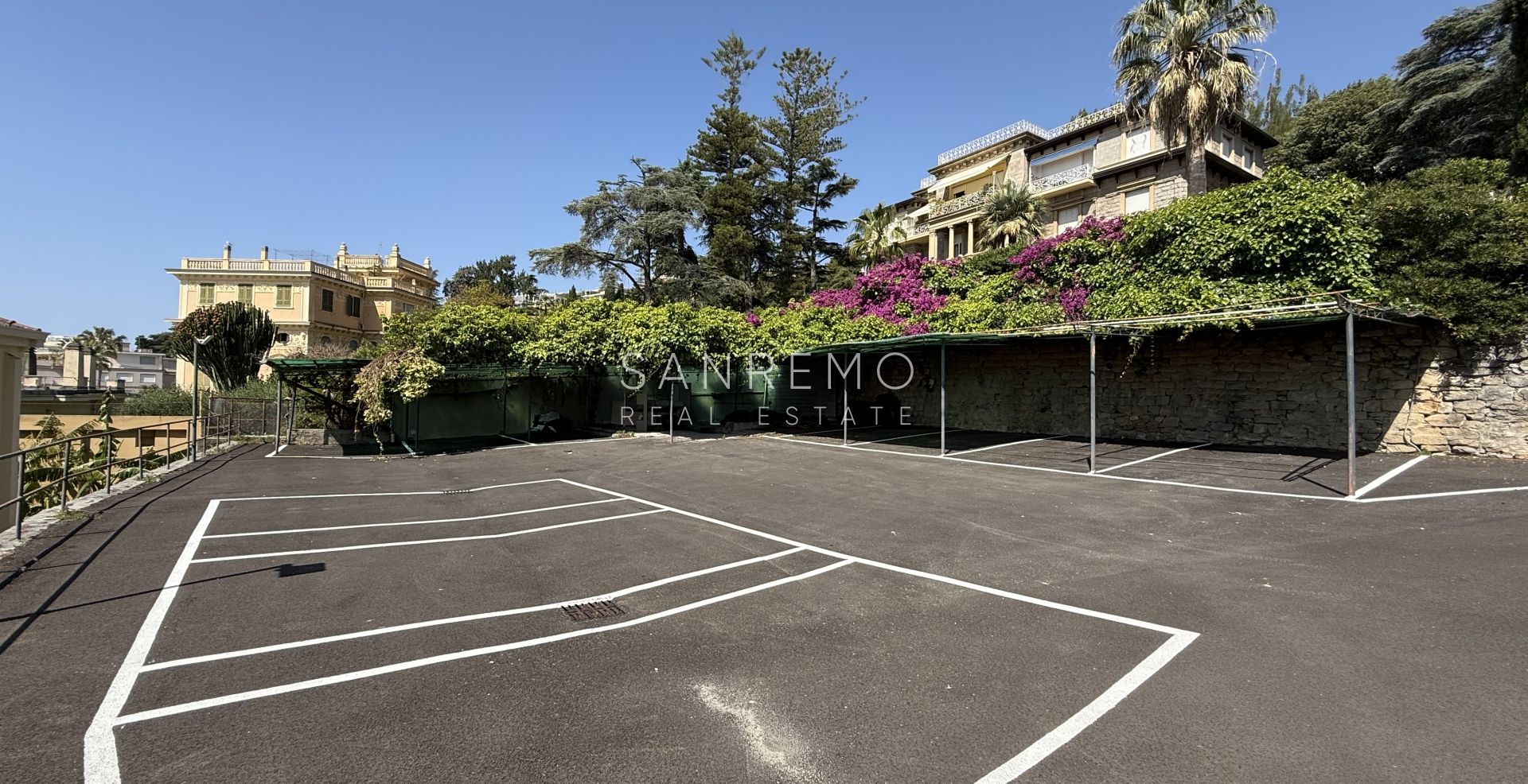 Prestigieux appartement dans une villa avec une splendide vue sur la mer
