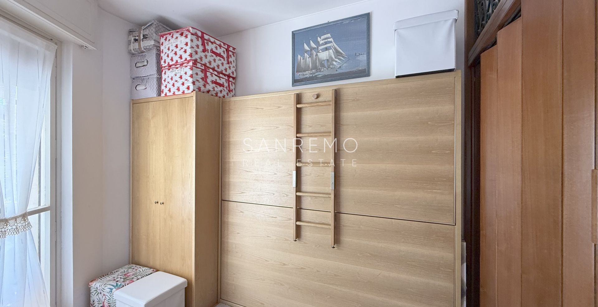 Charmant appartement deux pièces avec un agréable espace extérieur