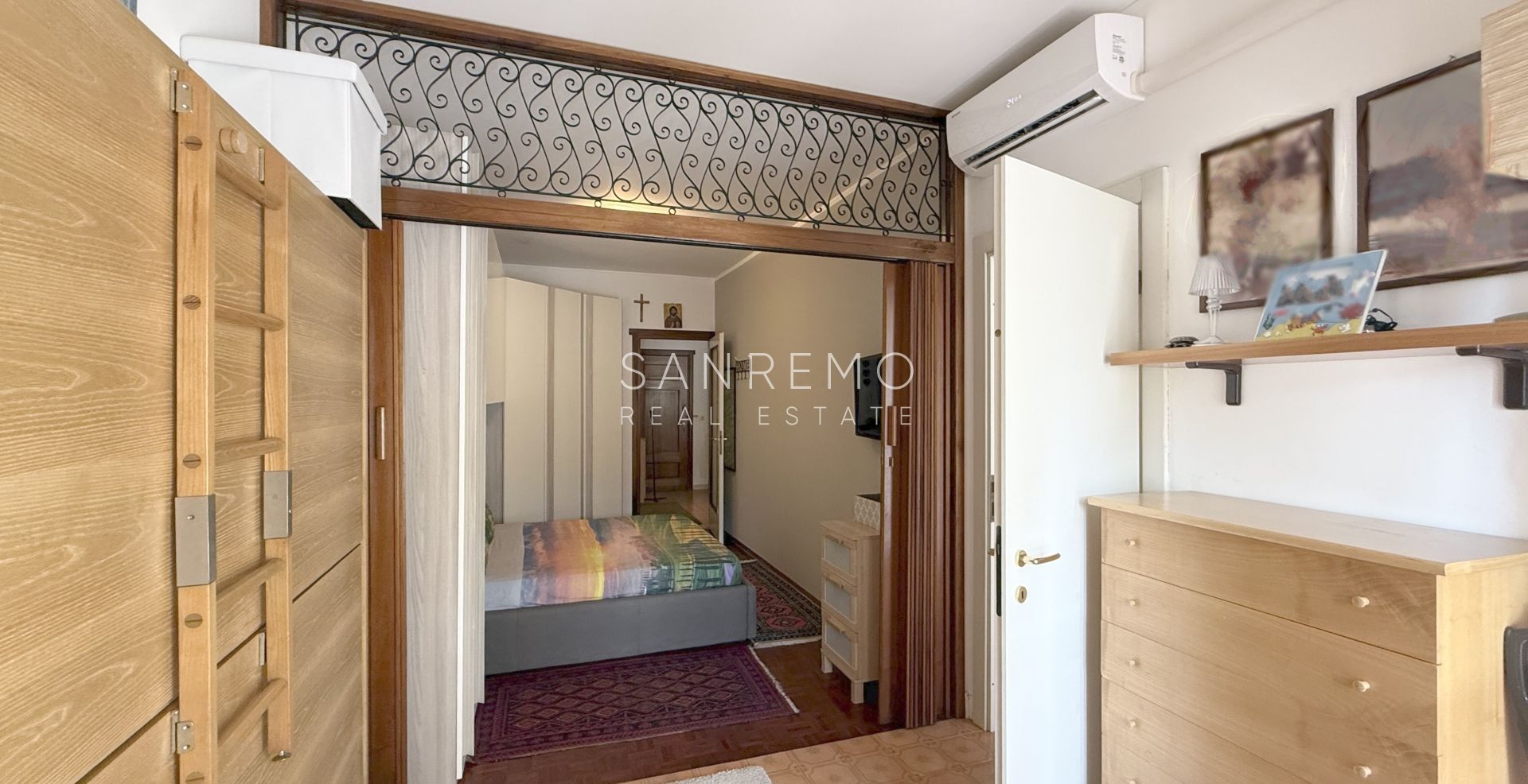 Charmant appartement deux pièces avec un agréable espace extérieur