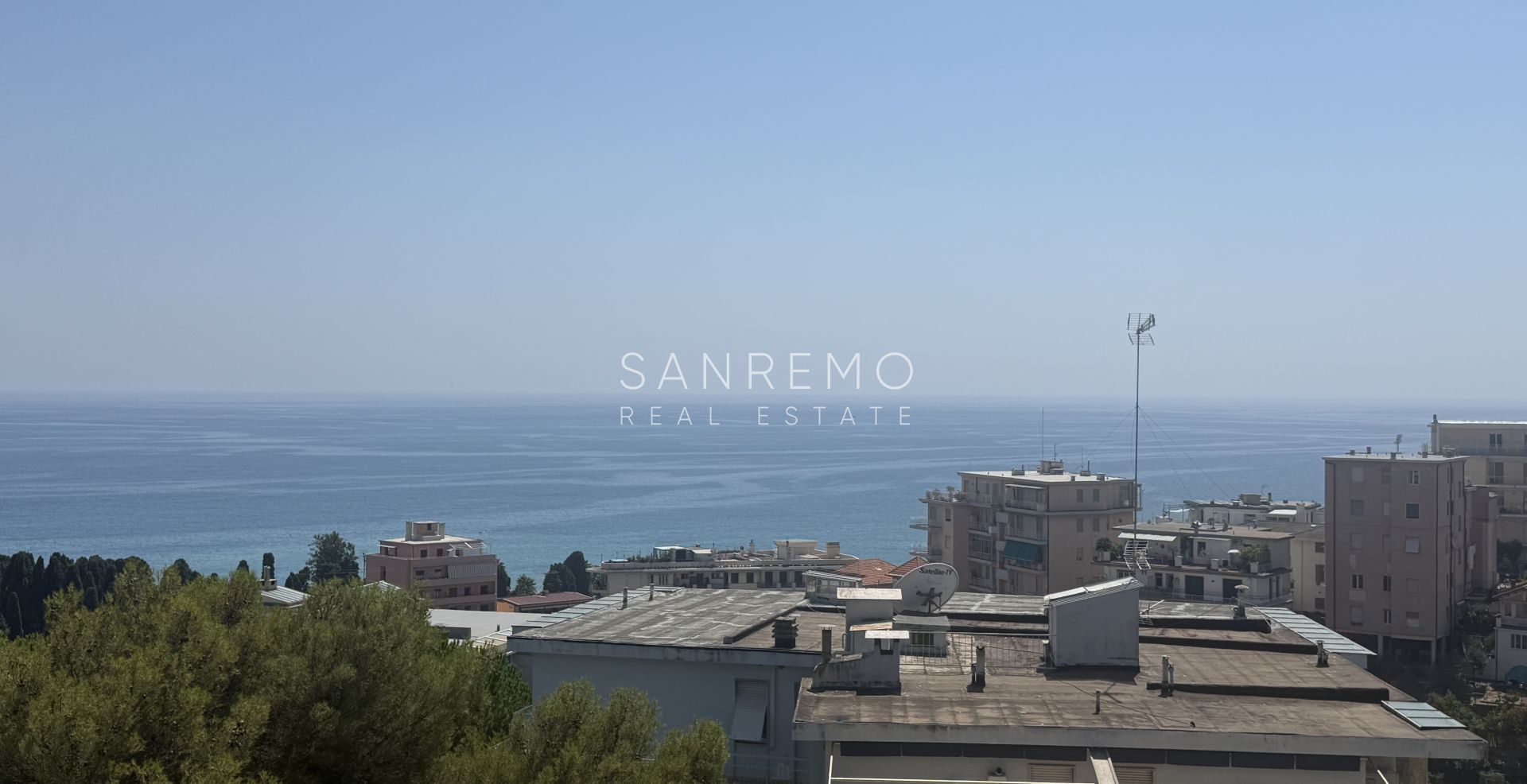 Appartement lumineux avec terrasse à quelques minutes à pied de la mer