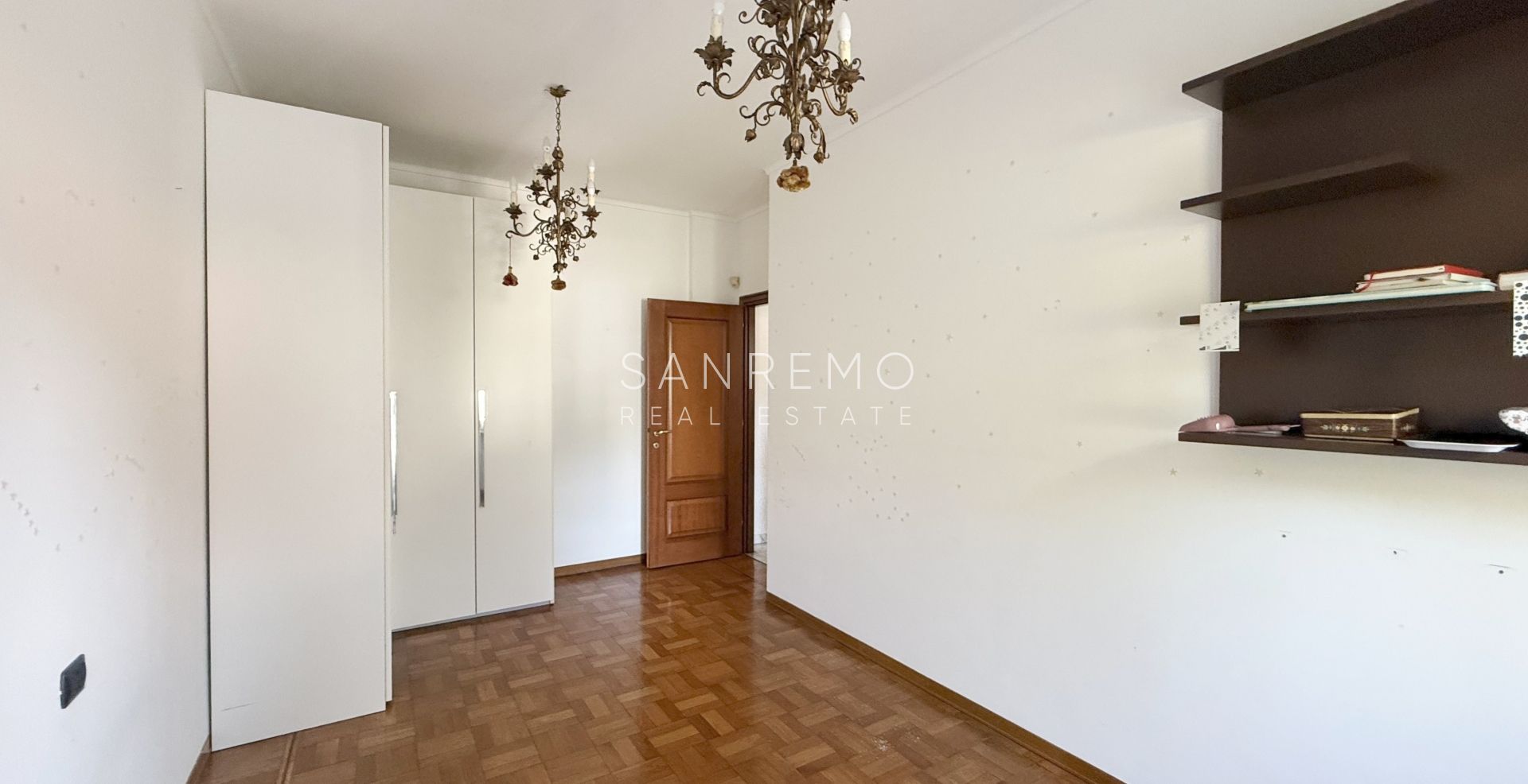 Appartement lumineux avec terrasse à quelques minutes à pied de la mer