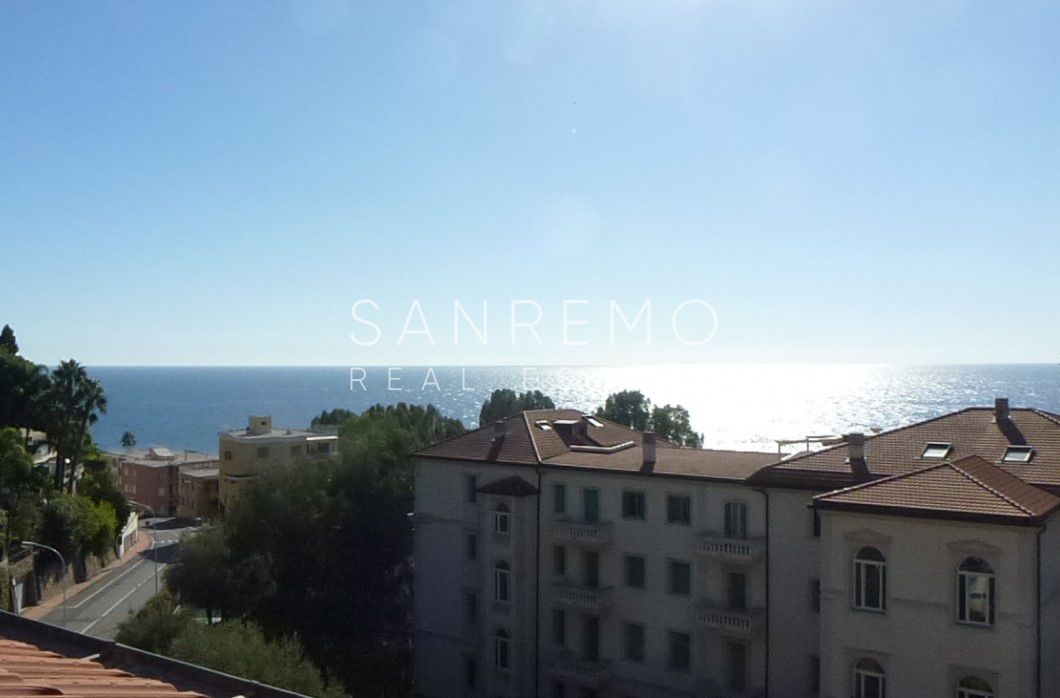 Mansarde en cours de réalisation vue mer