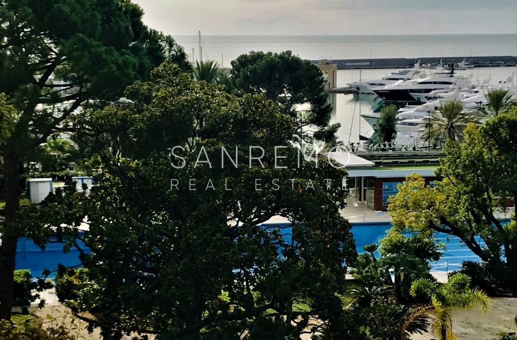 3 pièces proche de Portosole avec piscine et concierge