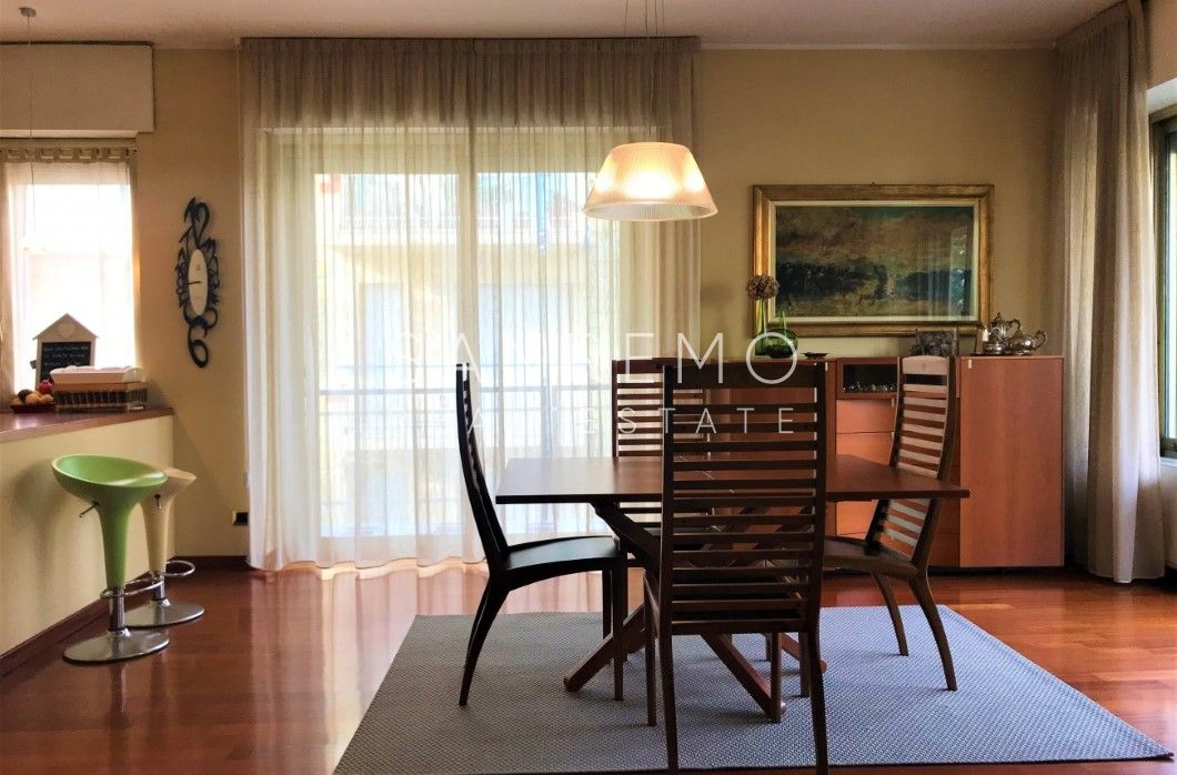 3 pièces proche de Portosole avec piscine et concierge