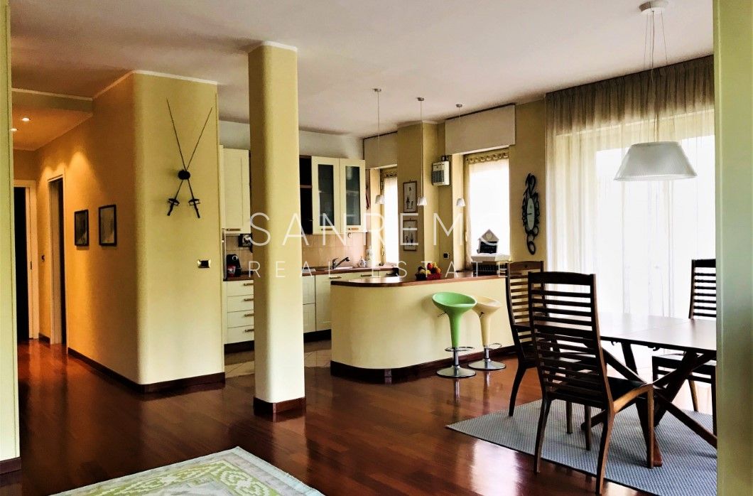 3 pièces proche de Portosole avec piscine et concierge