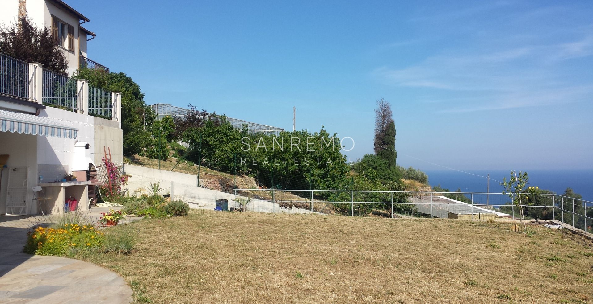 Villa charmante sur 3 niveaux avec vue mer