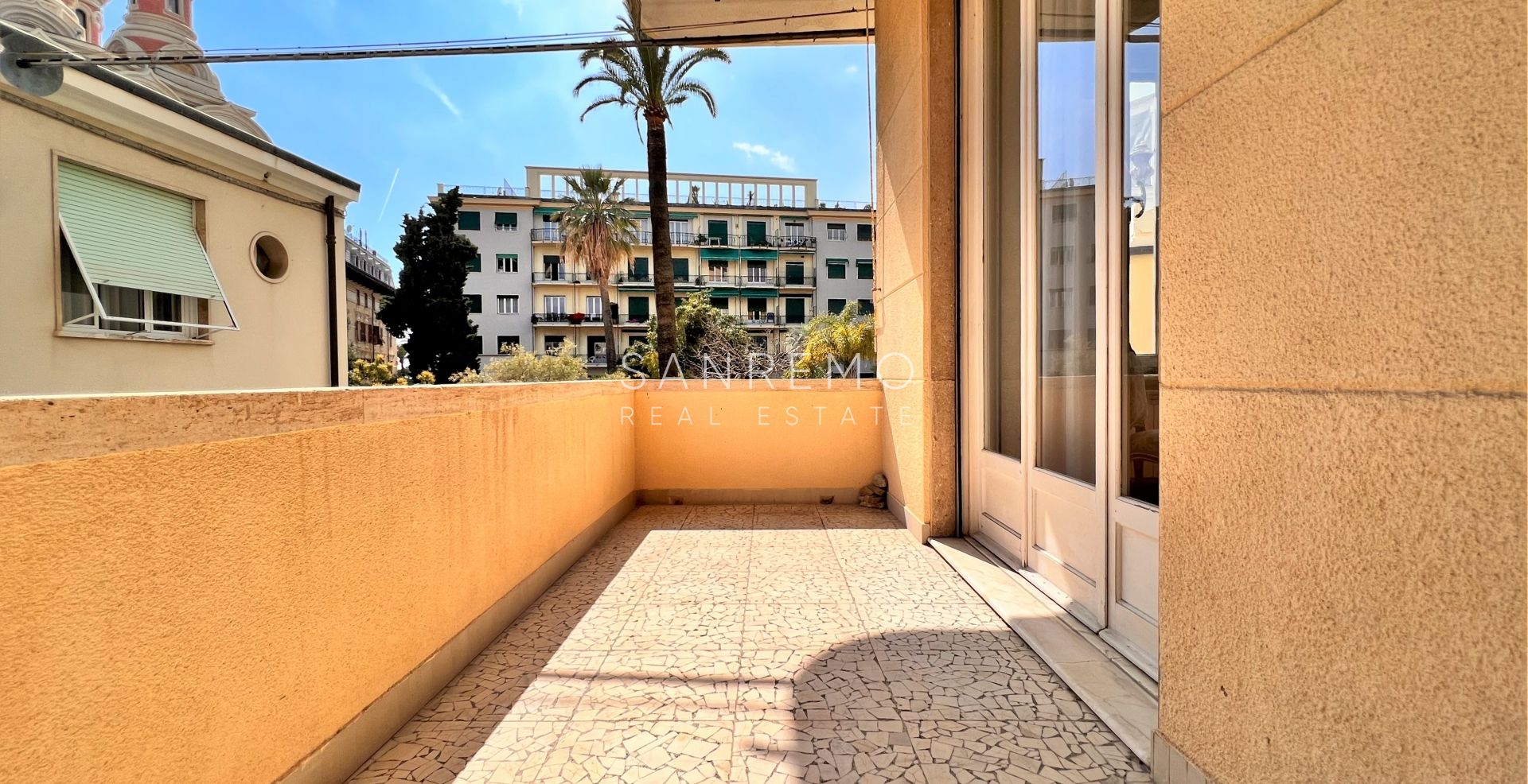 appartement spacieux et lumineux dans le centre ville à Sanremo