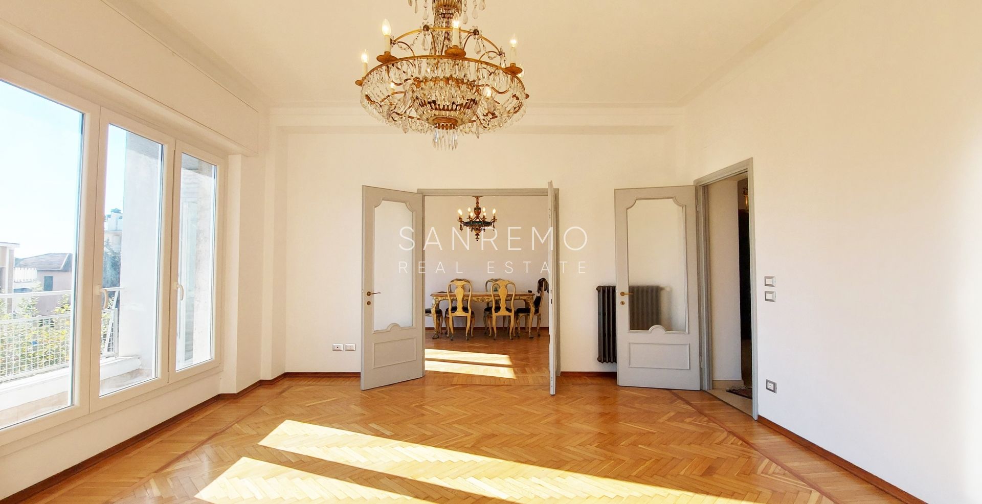 Grand Appartement central avec jolie vue mer