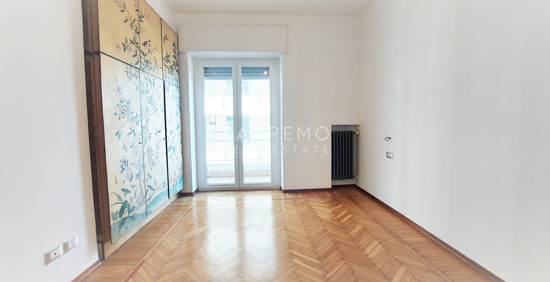 Grand Appartement central avec jolie vue mer