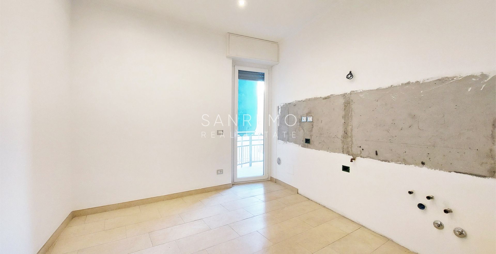 Grand Appartement central avec jolie vue mer