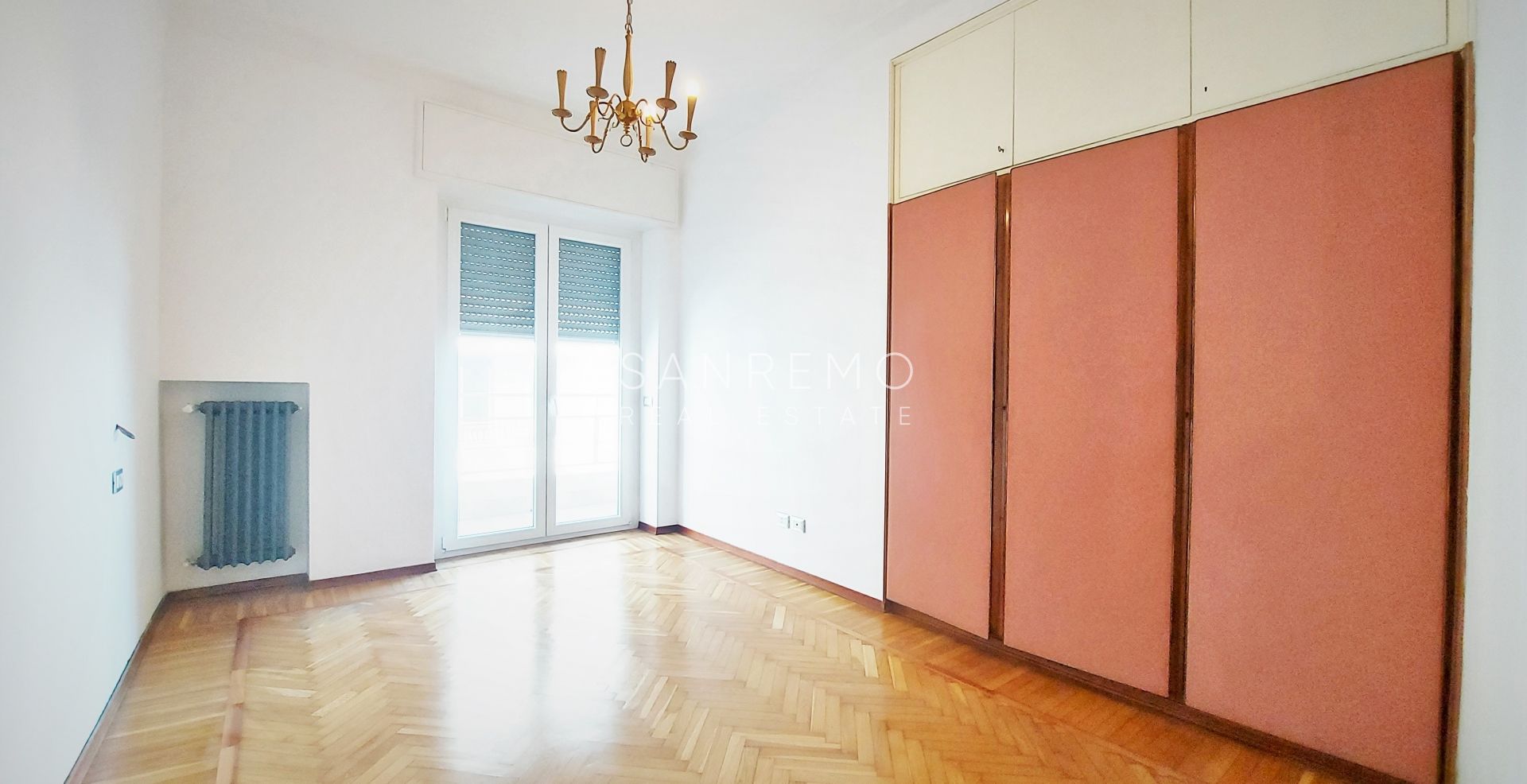 Grand Appartement central avec jolie vue mer