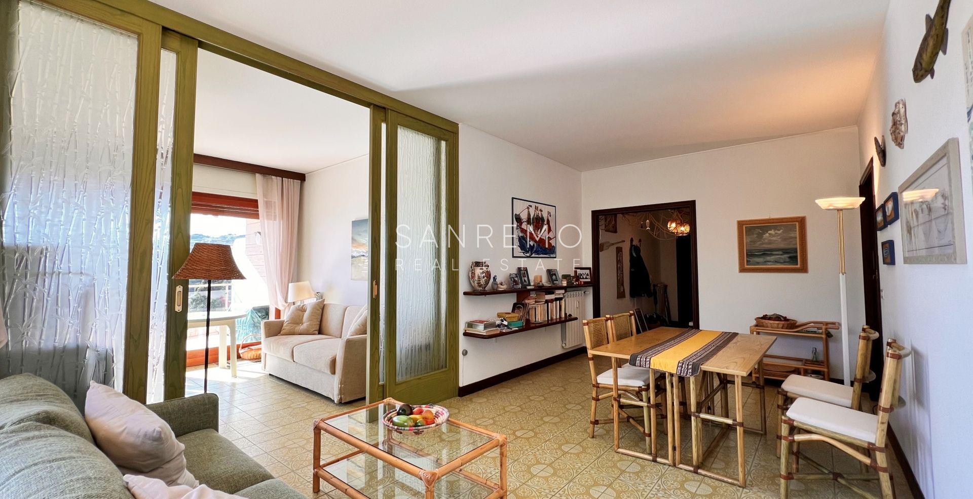 Appartement lumineux de 100 m2 avec vue mer dans un quartier calme entouré de verdure